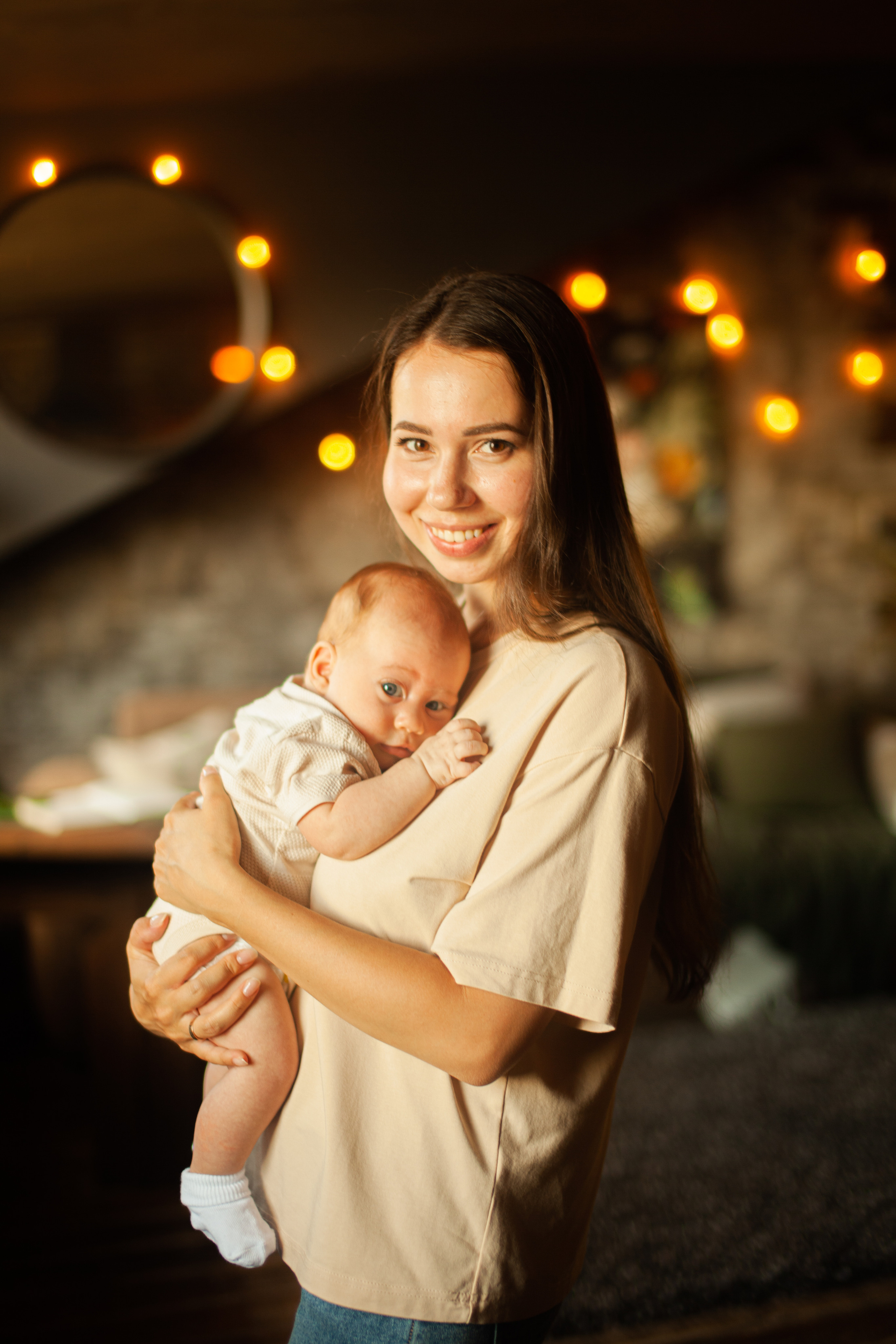 Семейная фотосессия в фотостудии и дома с новорожденным малышом. Фотограф на крещение и венчание в Нижнем Новгороде.Свадебный Фотограф