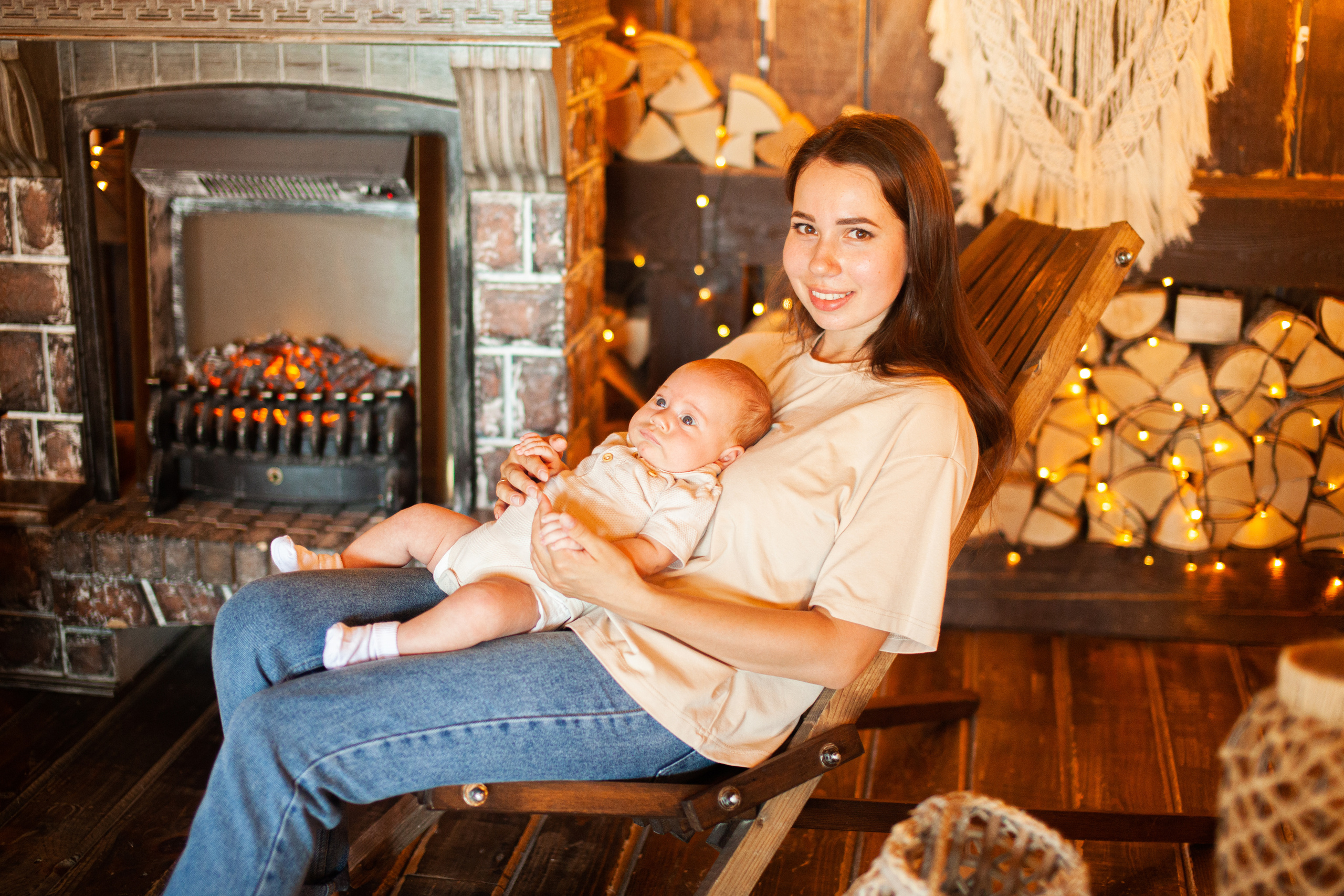 Семейная фотосессия в фотостудии и дома с новорожденным малышом. Фотограф на крещение и венчание в Нижнем Новгороде.Свадебный Фотограф