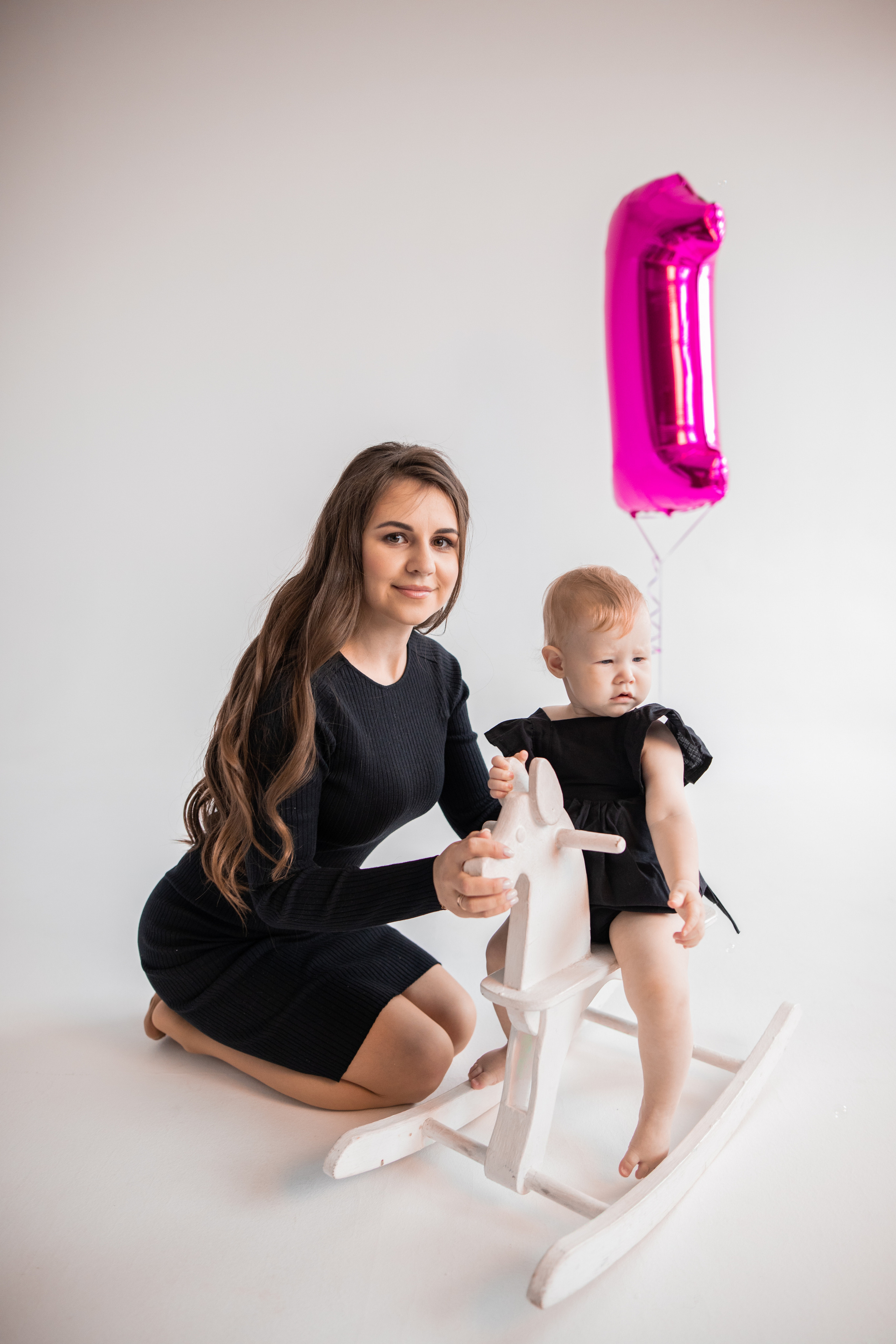 Семейная фотосессия в фотостудии или дома Нижний Новгород. Фотограф на крещение и венчание в Нижнем Новгороде.Свадебный Фотограф