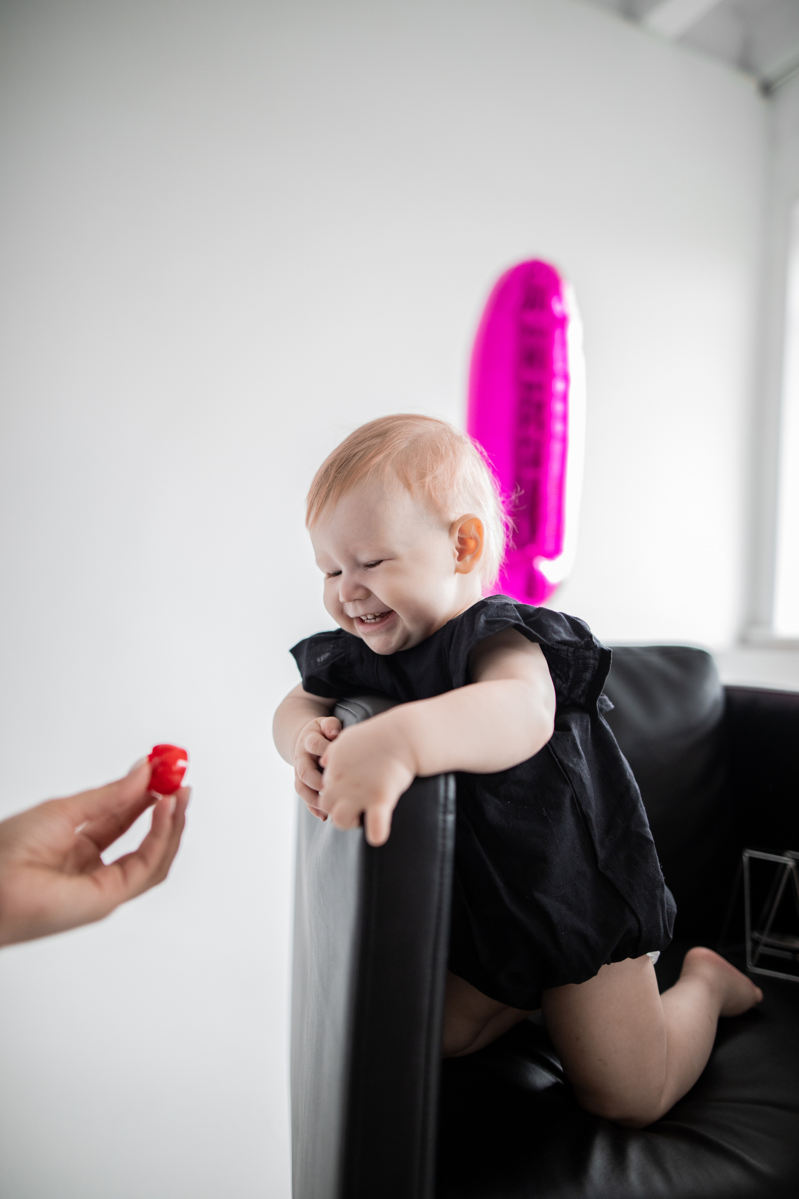 Семейная фотосессия в фотостудии или дома Нижний Новгород. Фотограф на крещение и венчание в Нижнем Новгороде.Свадебный Фотограф
