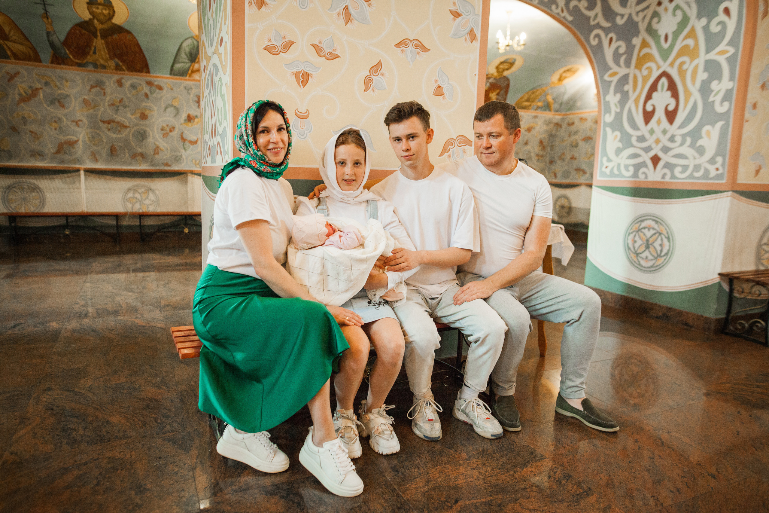 Крещение в Храме св. равноап. кн. Ольги г. Нижний Новгород. Фотограф на крещение и венчание в Нижнем Новгороде.Свадебный Фотограф