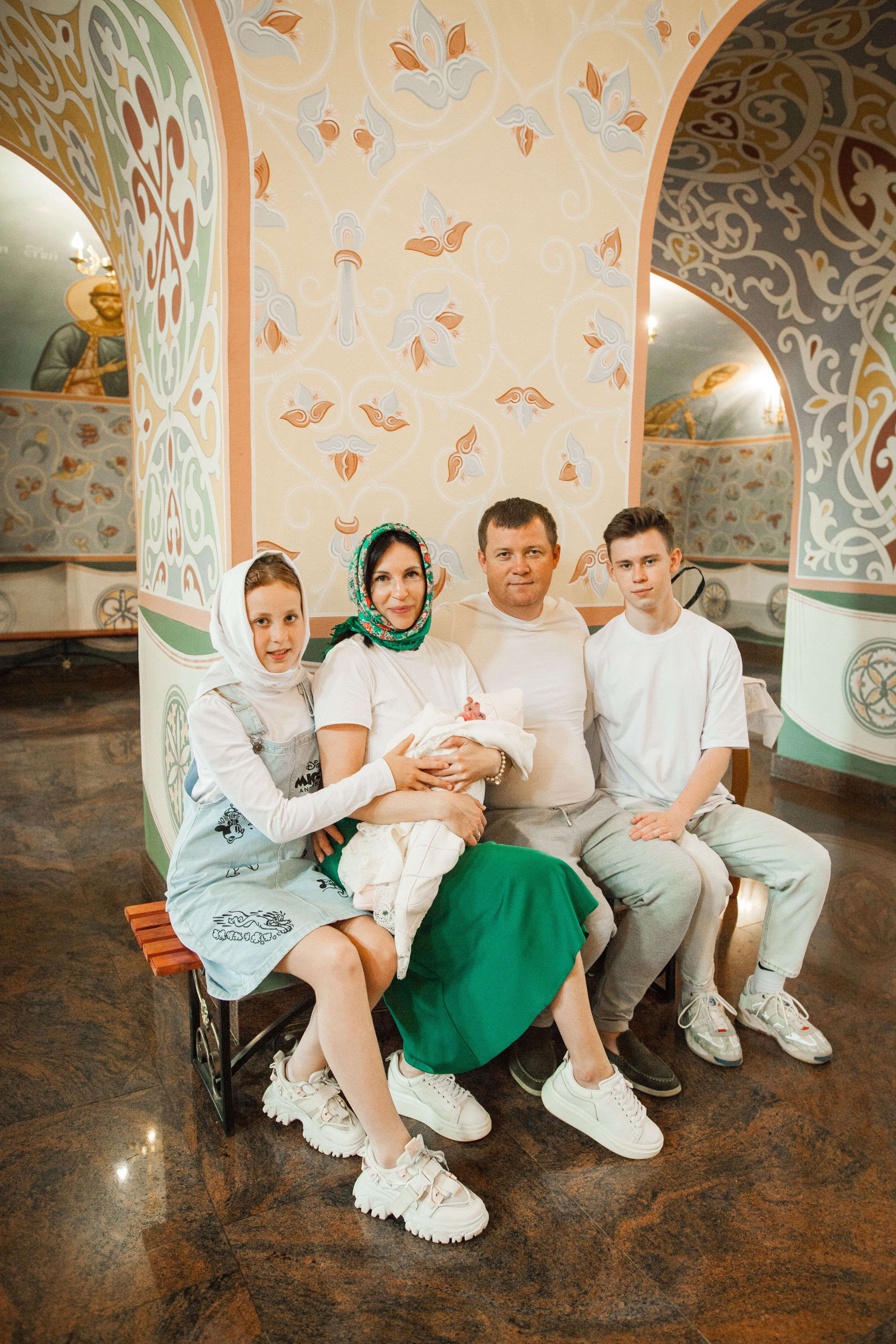 Крещение в Храме св. равноап. кн. Ольги г. Нижний Новгород. Фотограф на крещение и венчание в Нижнем Новгороде.Свадебный Фотограф