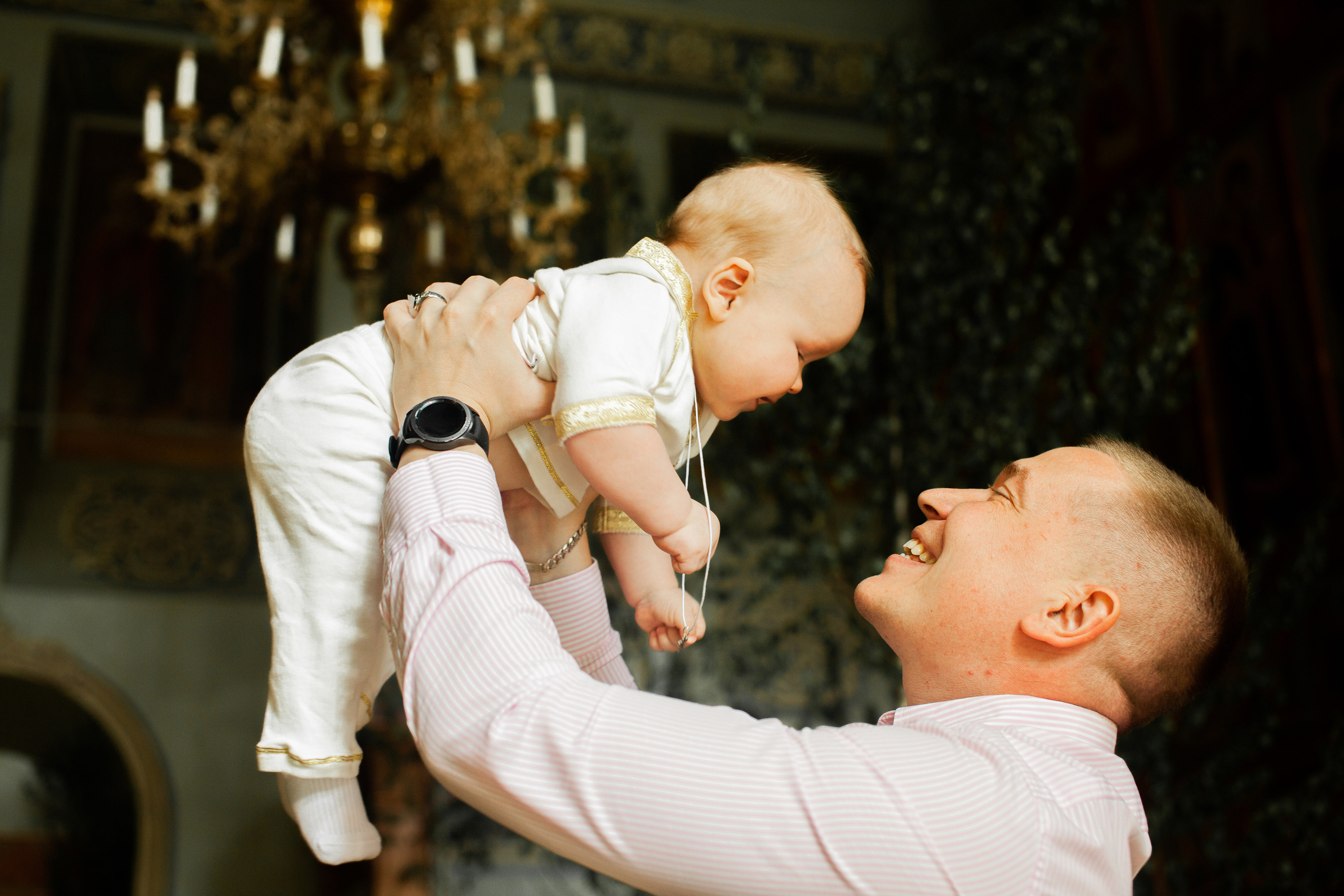 Крещение в Храме в честь святых Жен Мироносиц. Фотограф на крещение и венчание в Нижнем Новгороде.Свадебный Фотограф