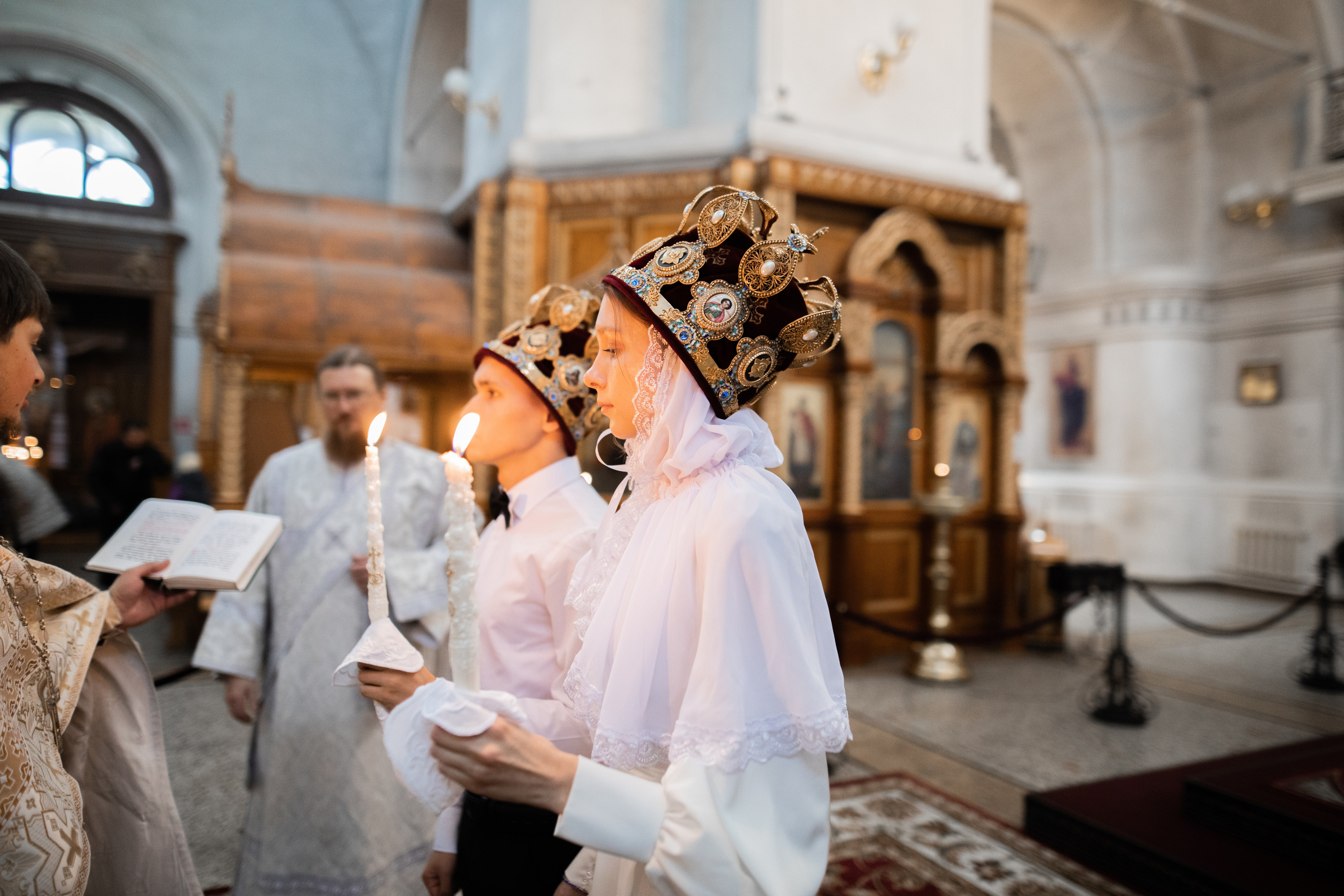 Венчание Сормовский собор. Фотограф на крещение и венчание в Нижнем Новгороде.Свадебный Фотограф