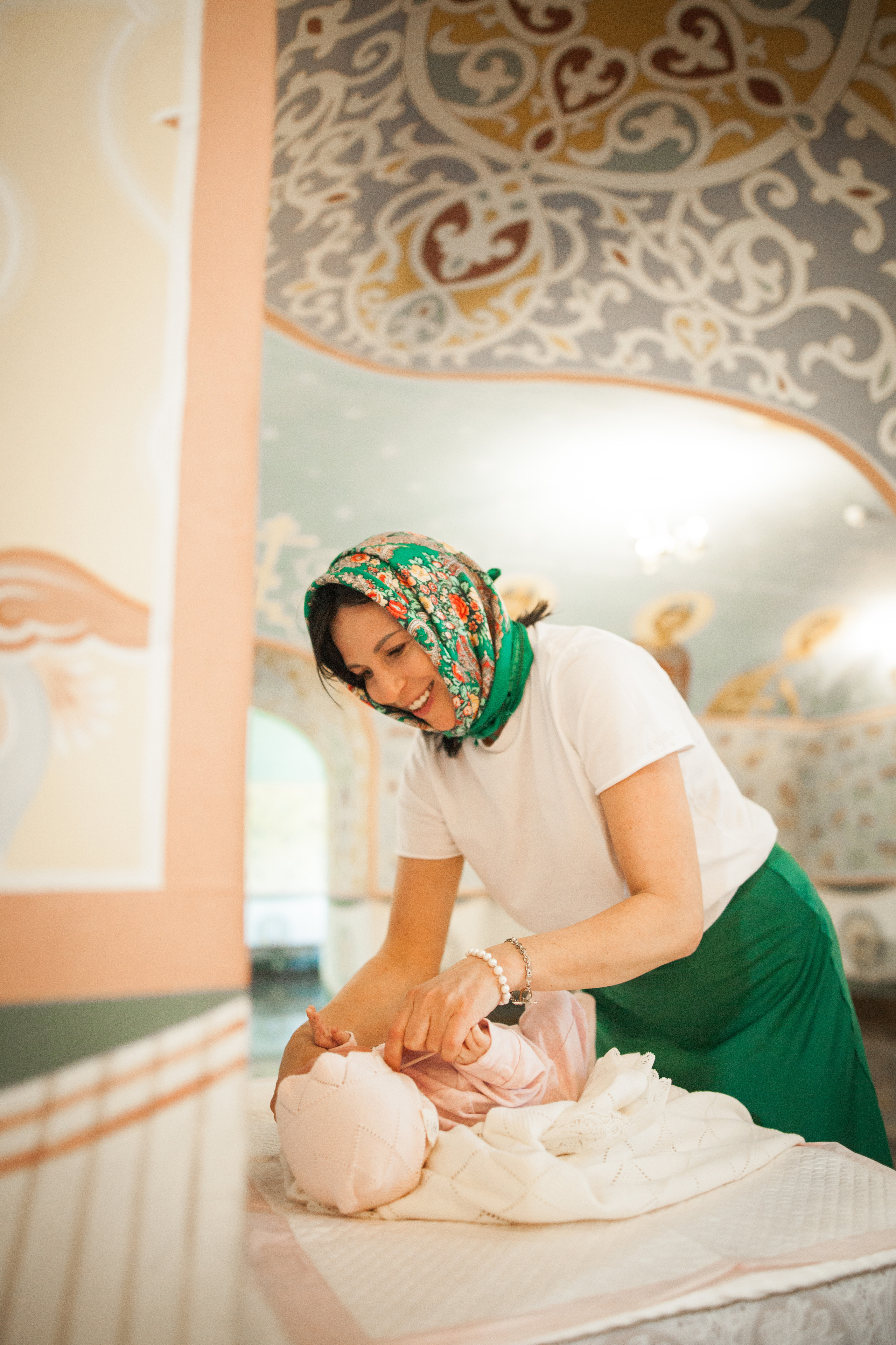 Крещение в Храме св. равноап. кн. Ольги г. Нижний Новгород. Фотограф на крещение и венчание в Нижнем Новгороде.Свадебный Фотограф