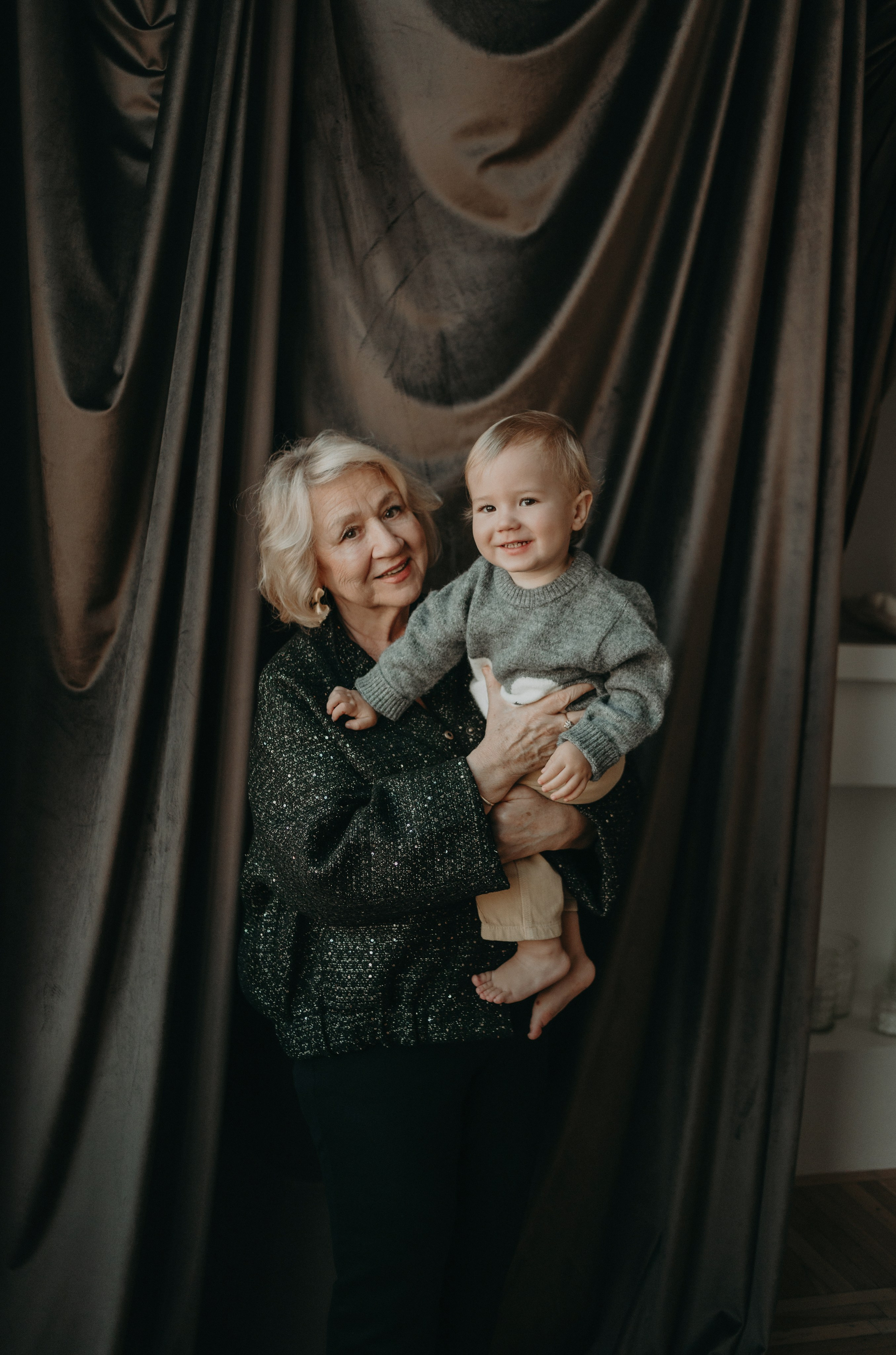 Новогодние фотографии 2024\2025 году, короткие сьемки. Фотограф в Краснодаре Евгения Михаевич