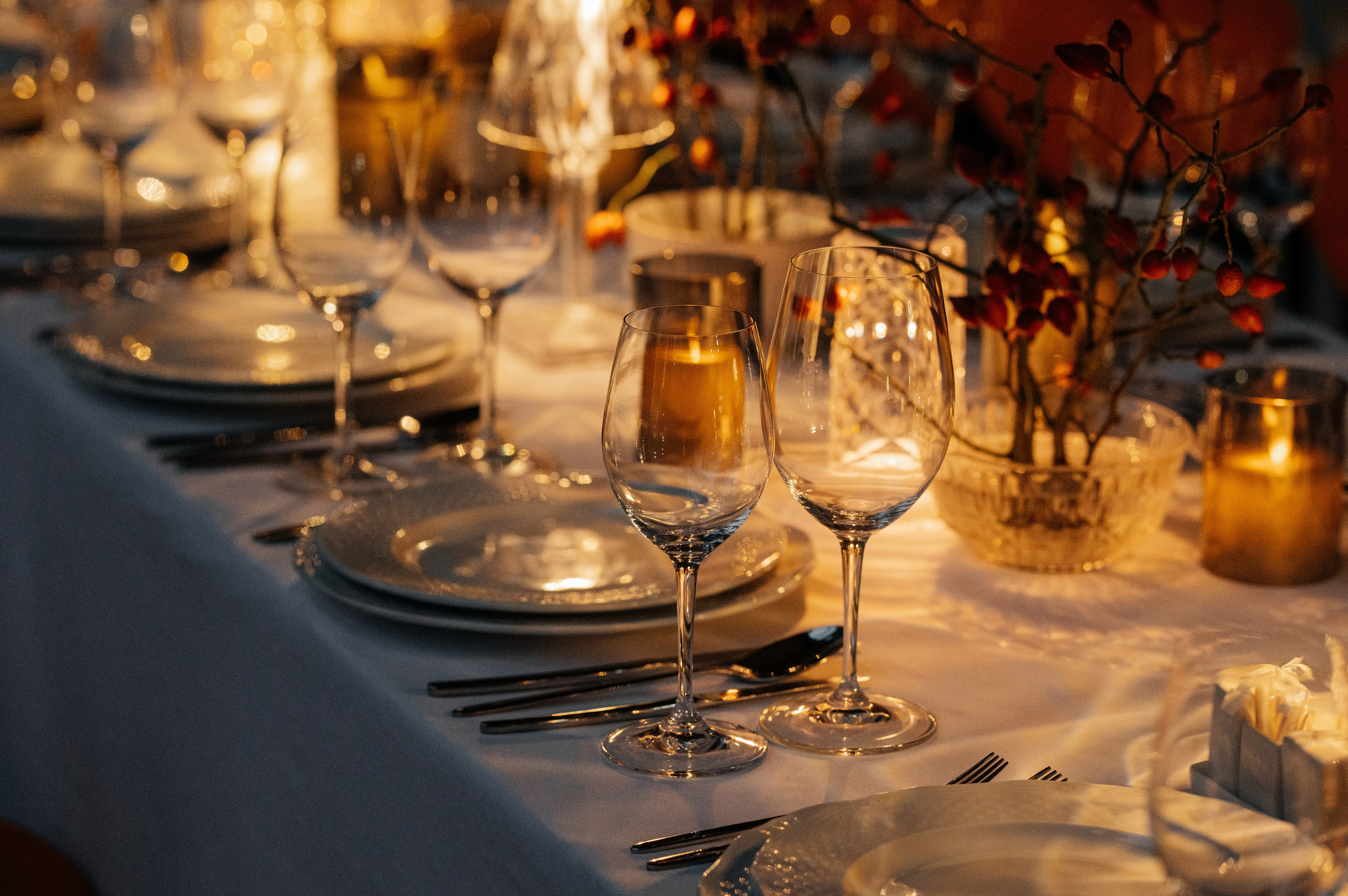 Невероятно атмосферный семейный ужин. Wedding photographer in Moscow and around the world Andrey Medvednikov