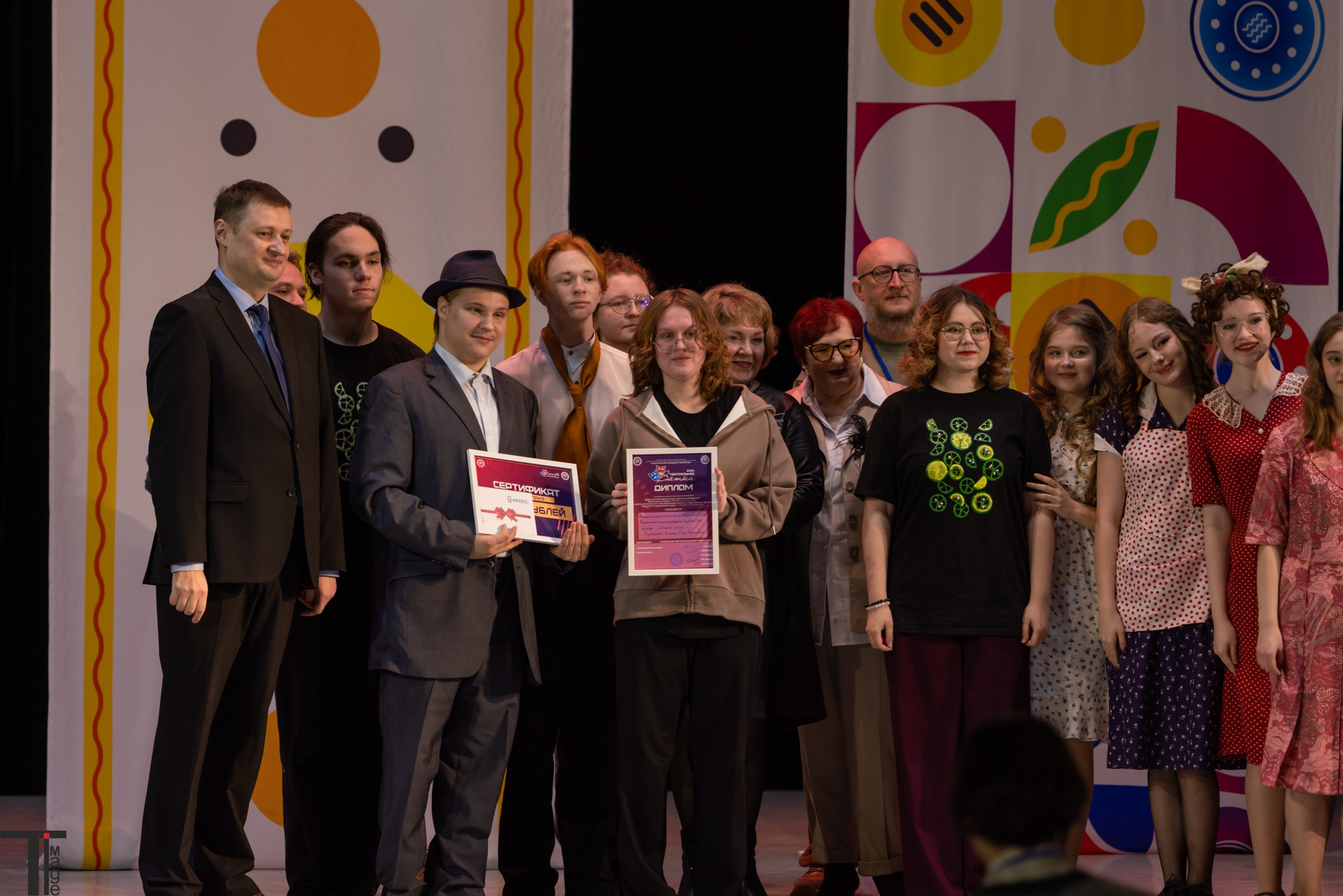 Театральная Вятка 2025. Имидж Технологии — репортажная фотография в Кирове Кировской области. Производство сувенирных магнитов, заливных этикеток и значков