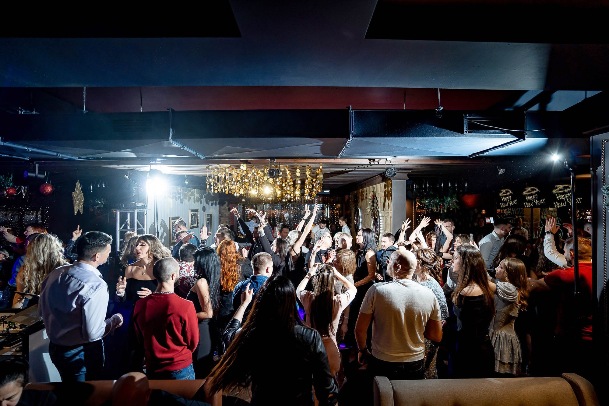 Новый год 2024 в Peoples. Сергей Кошкин. Репортажная и ивент-фотография в Сургуте