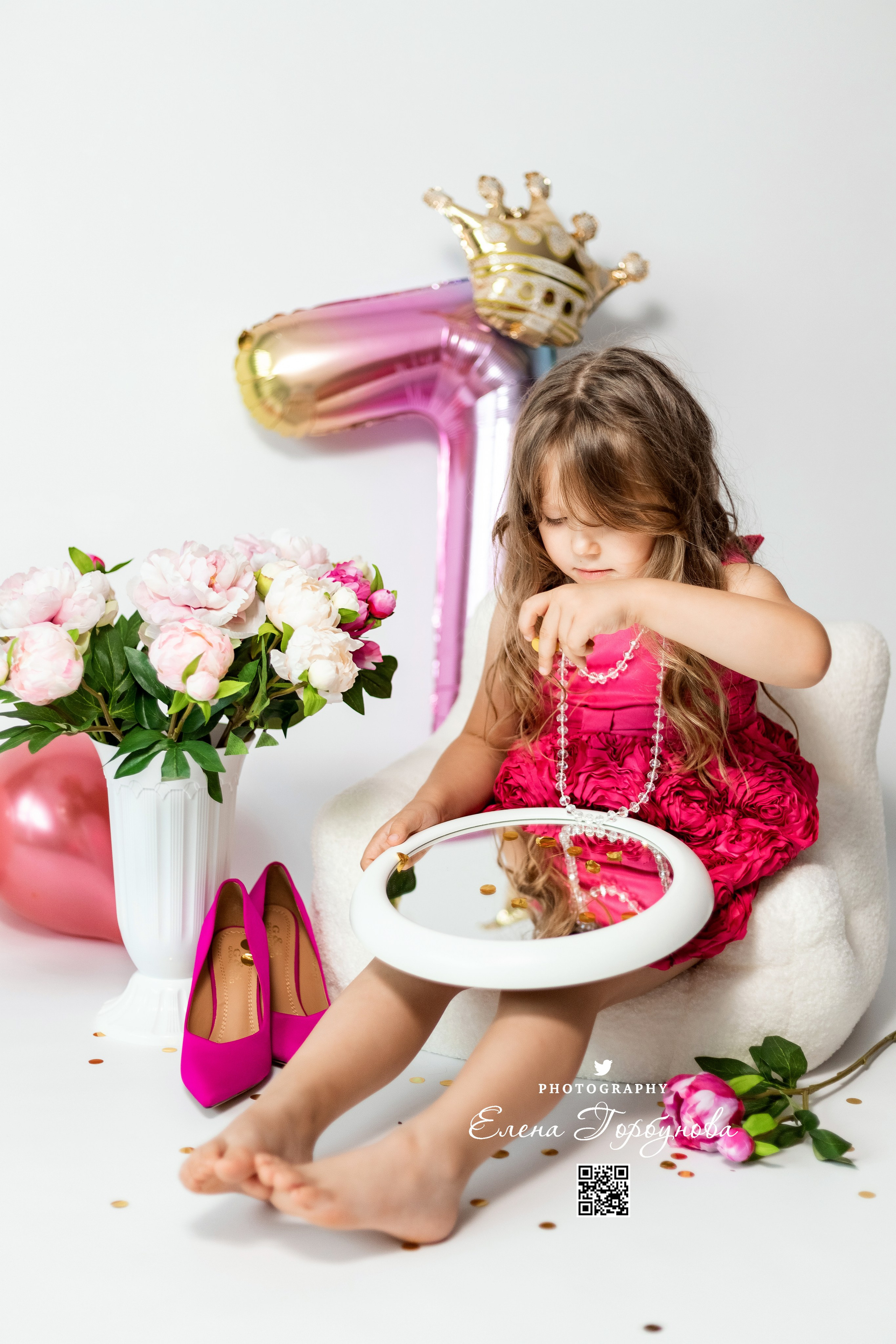 «Модница в розовом» В моей студии. Вероника и Александра. 2024. Фотограф Пермь. Свадьбы. Семья и дети, школа, д. сад. Фотокниги