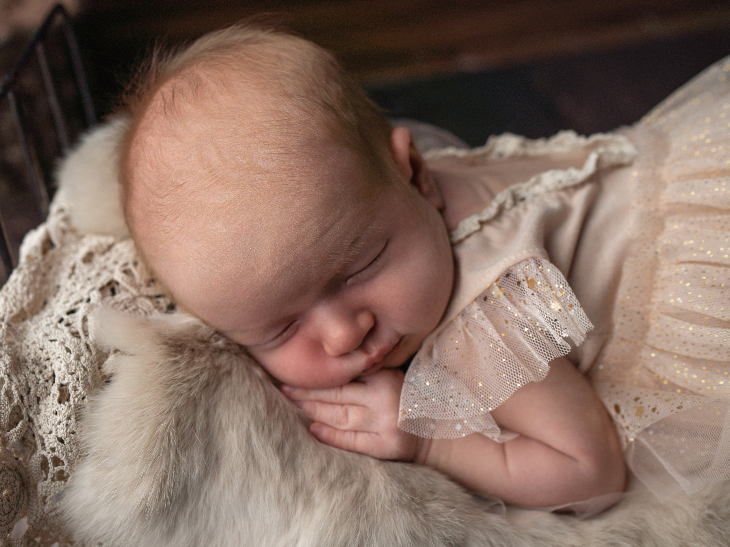 НьюБорн Алиса. Фотограф Зинаида Евдокимова