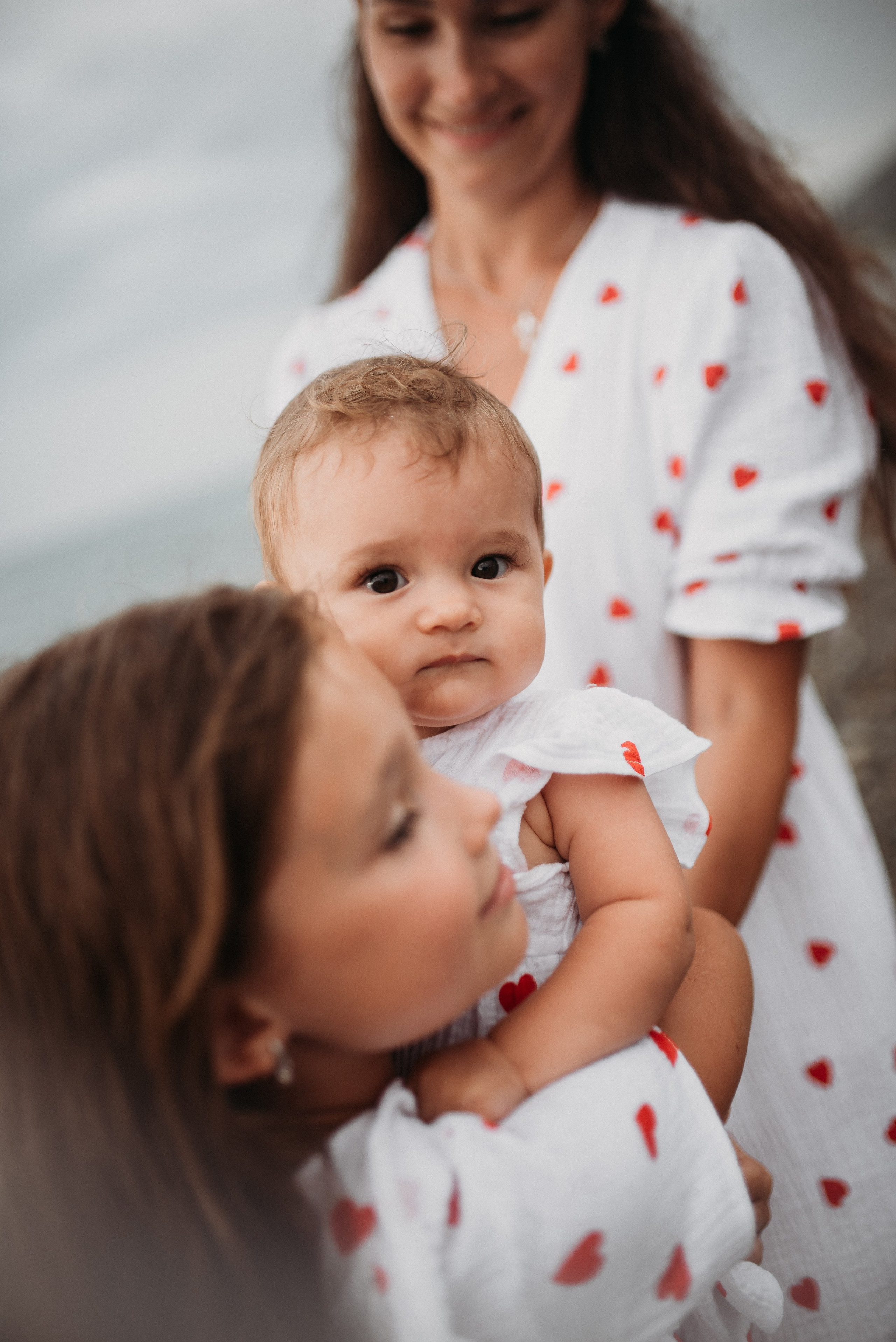 Семейная морская фотосессия на берегу Сочи. Фотограф в Сочи — Маргарита Поганова