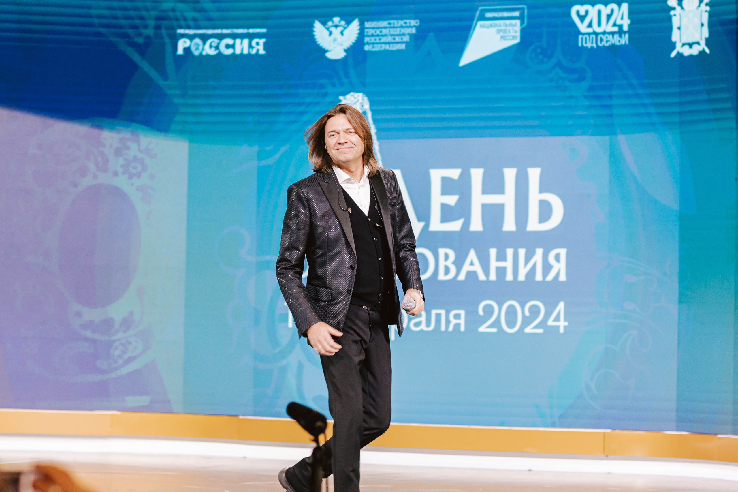 ПИТЕР БЫВАЕТ СОЛНЕЧНЫМ