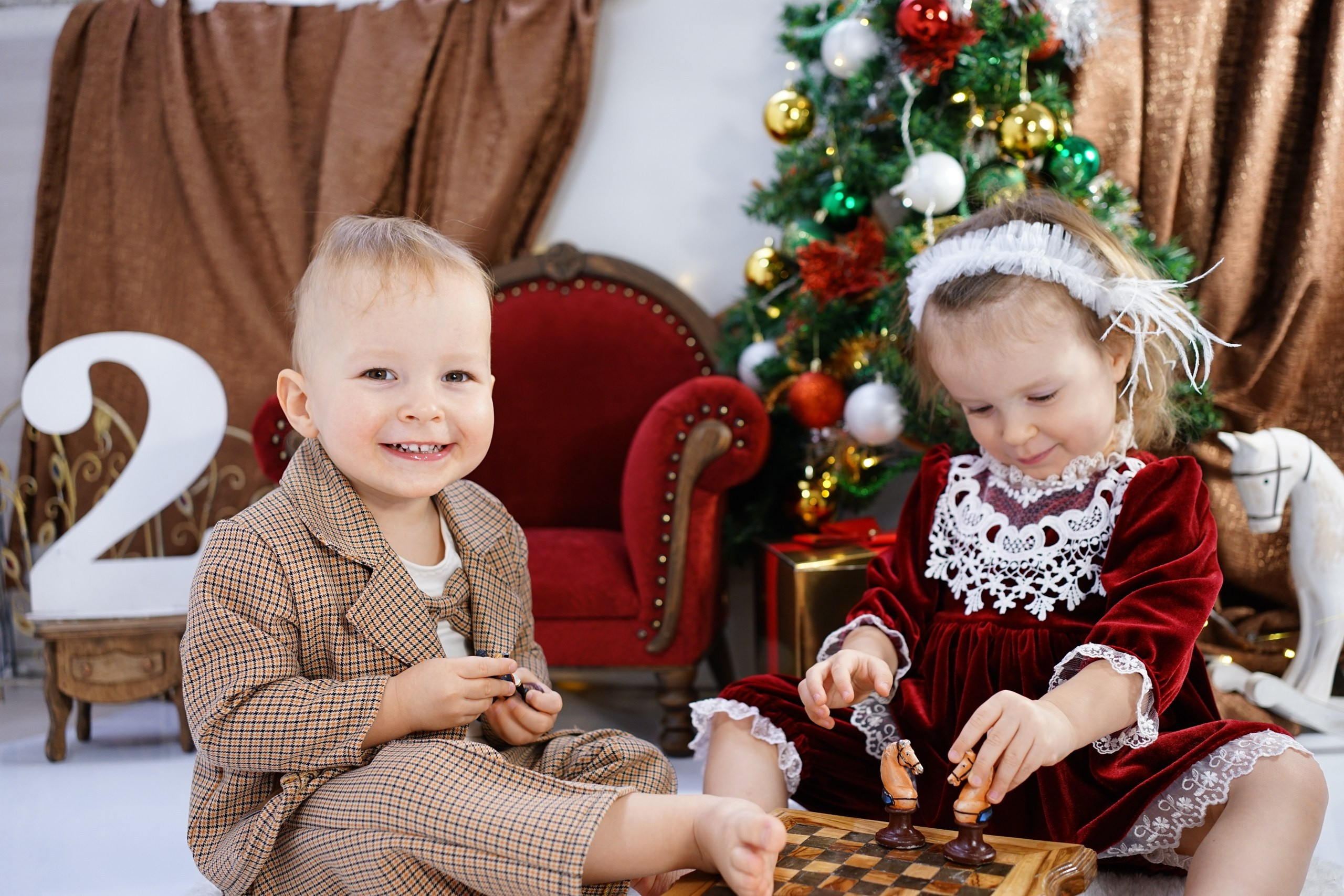 Бордовая зона. Детская Фотостудия ГОДОВАСИКИ в Санкт-Петербурге фотосесия на годик