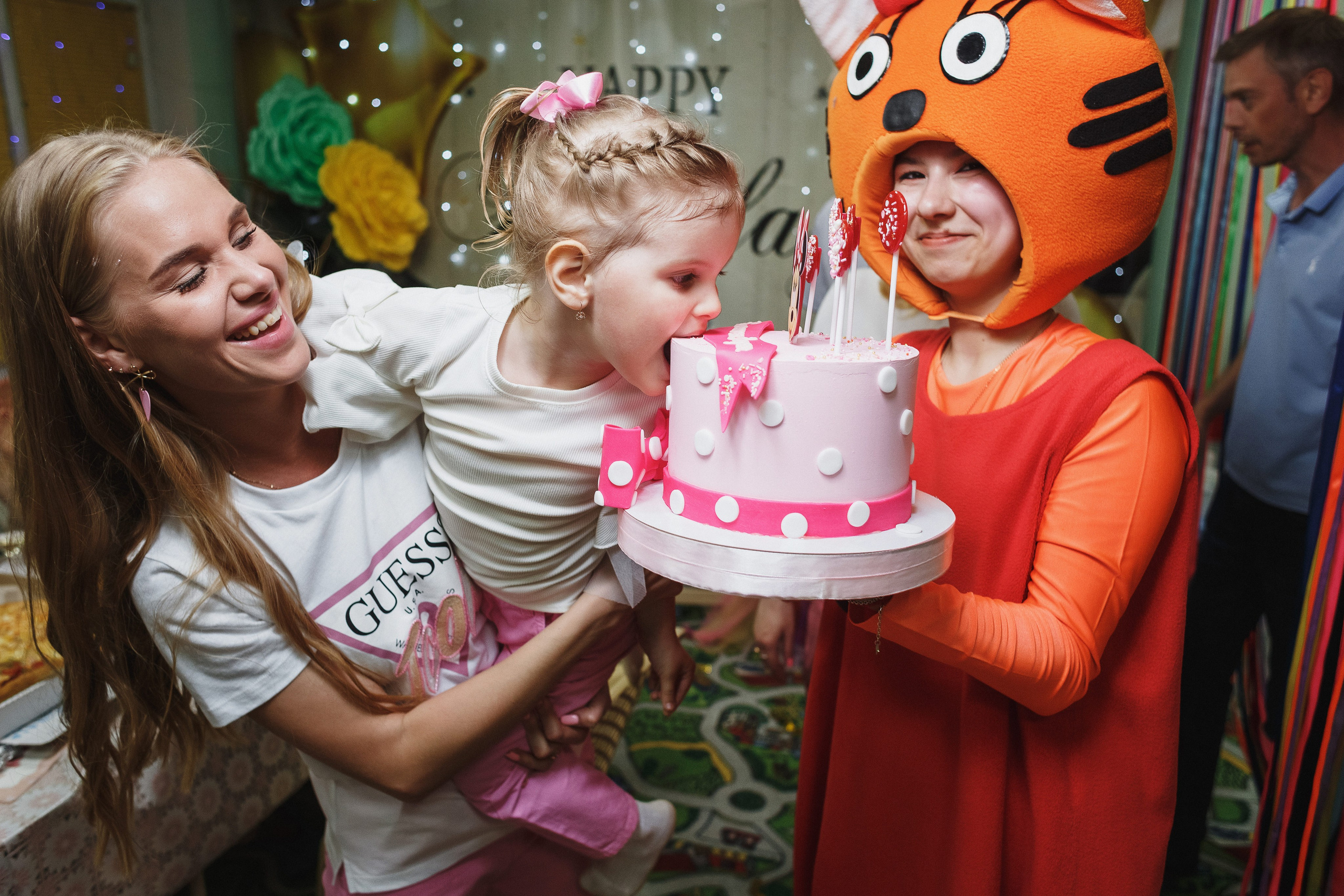 Волшебство Дня Рождения в Игровой Комнате Страна Чудес Таганрог. Свадебный и семейный фотограф в Таганроге Бакарюк Антон
