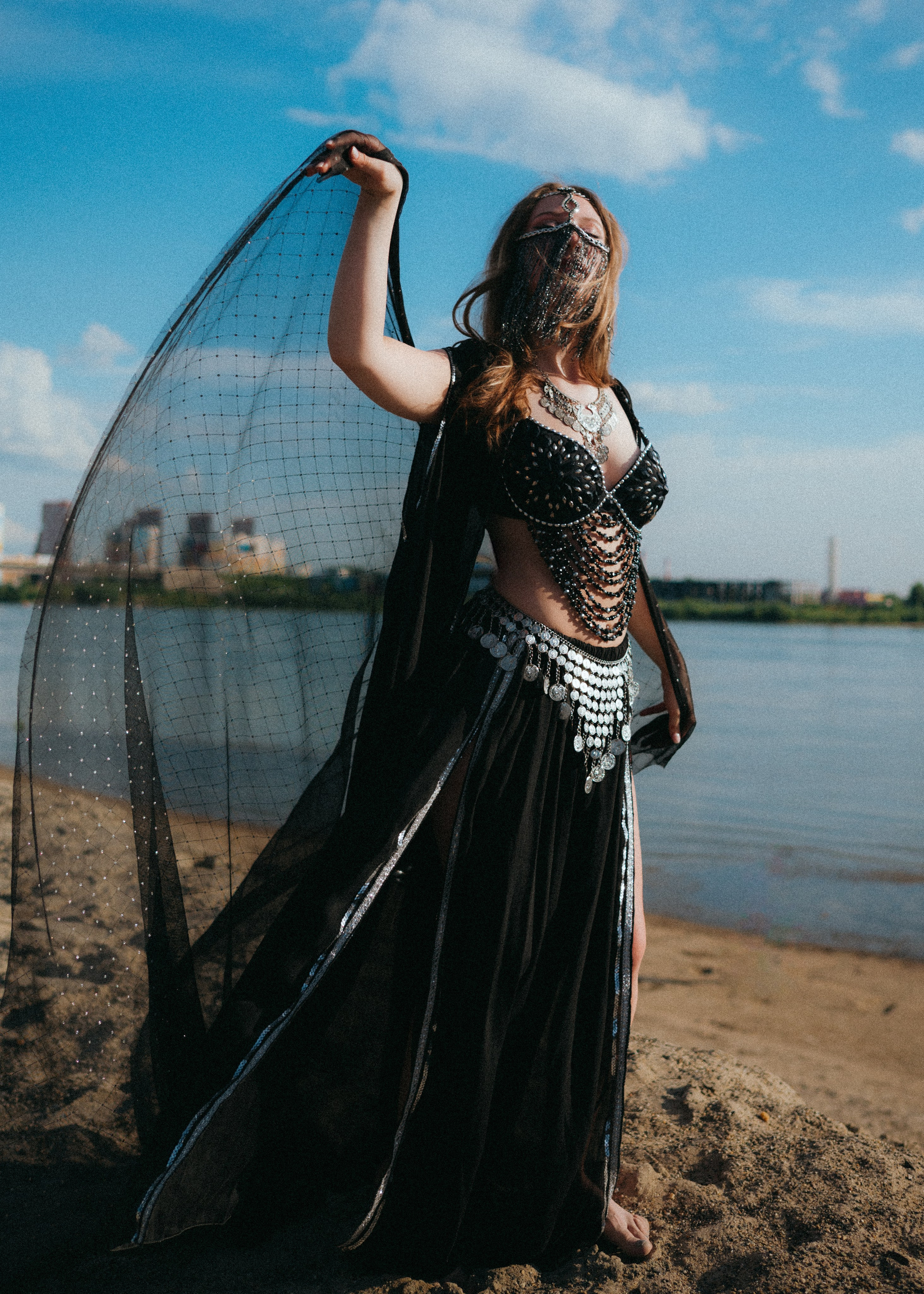 Орг https://t.me/fv_nsk vk.com/fv_nsk #фотовстречинск 💃🏻 @lina_laww Vk: https://vk.com/lina_lavv 💃🏻 @victoryyya_05 https://vk.com/victoryya_kir 👑 Белый костюм и&nbsp;тиара VK @olga.karrott.jewelry