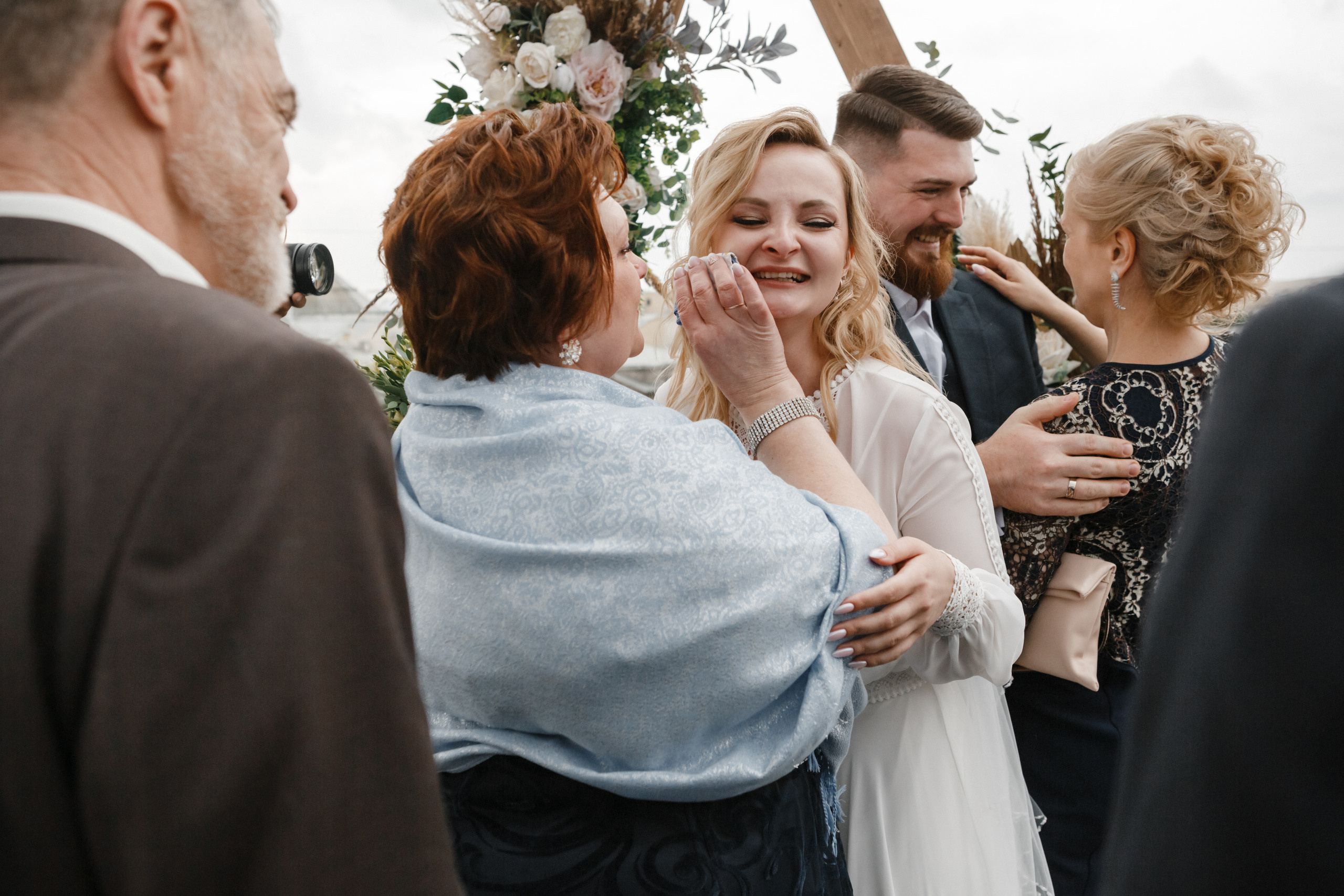 Ordered a groom?!. Galina and Nikita Bykovets, a wedding photographer and videographer duo in Germany