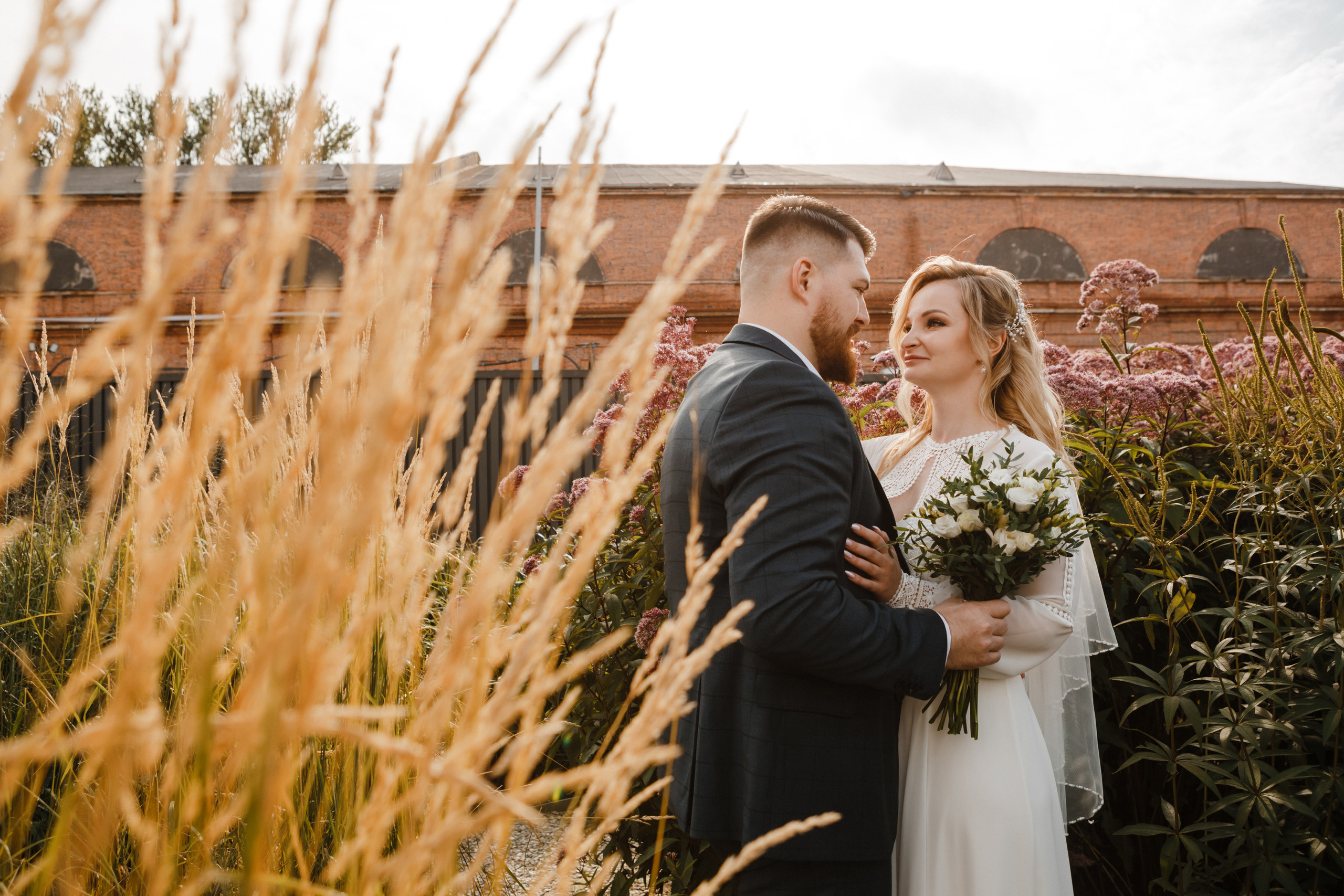 Ordered a groom?!. Galina and Nikita Bykovets, a wedding photographer and videographer duo in Germany
