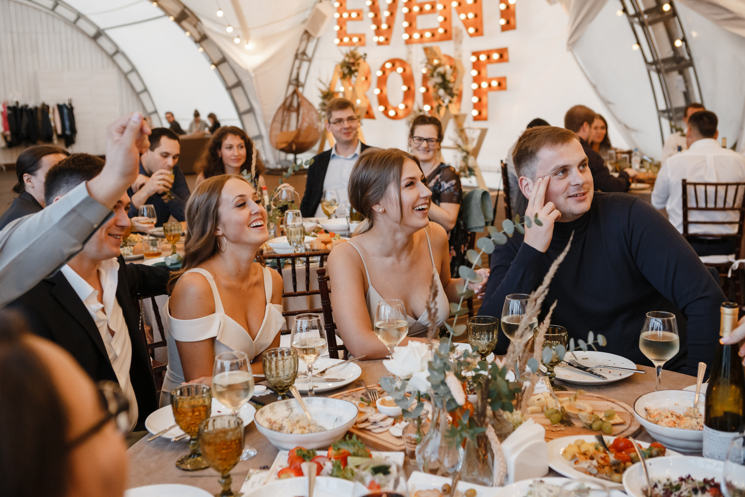 Ordered a groom?!. Galina and Nikita Bykovets, a wedding photographer and videographer duo in Germany