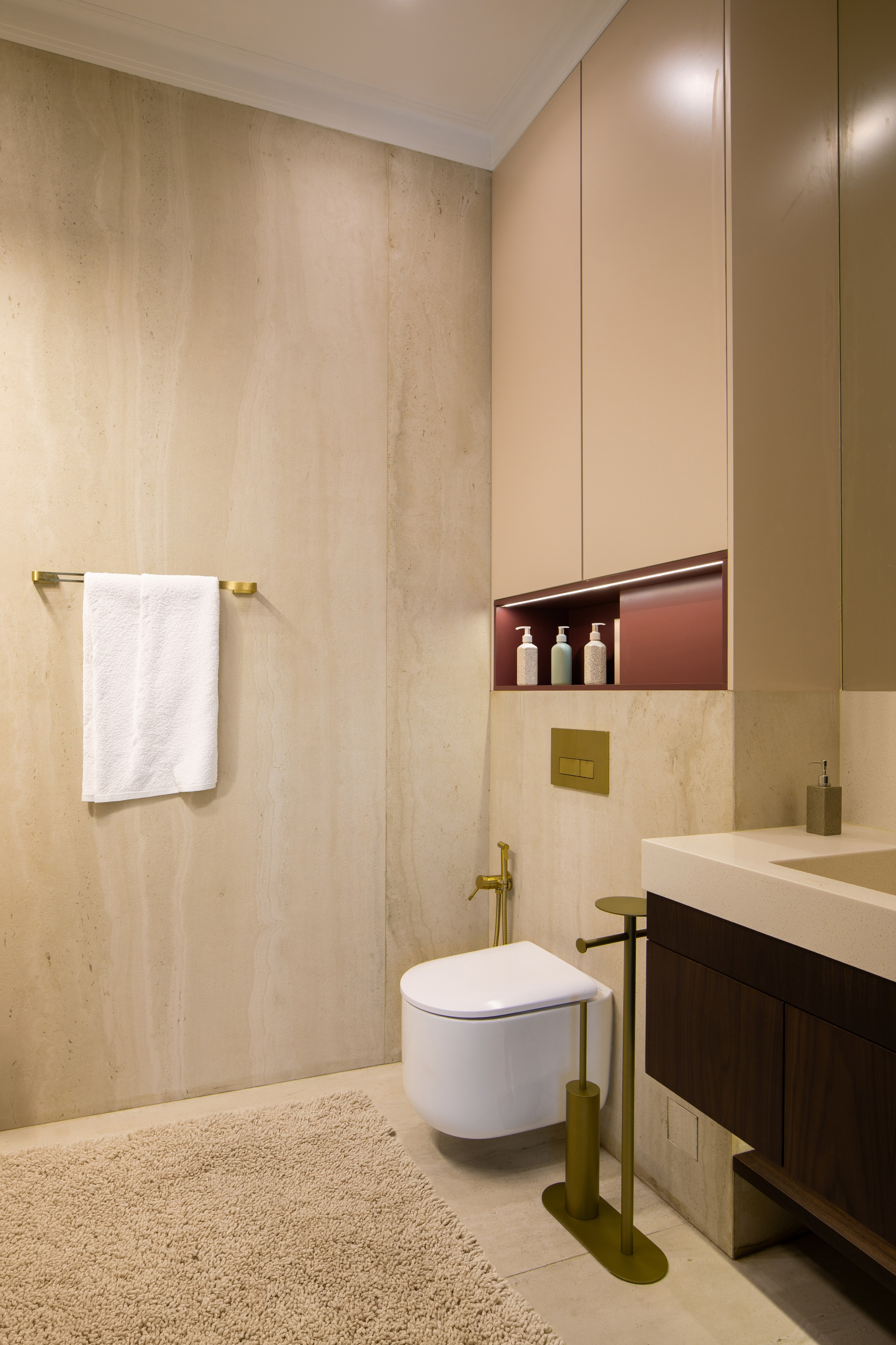 Интерьерная съёмка ванной комнаты