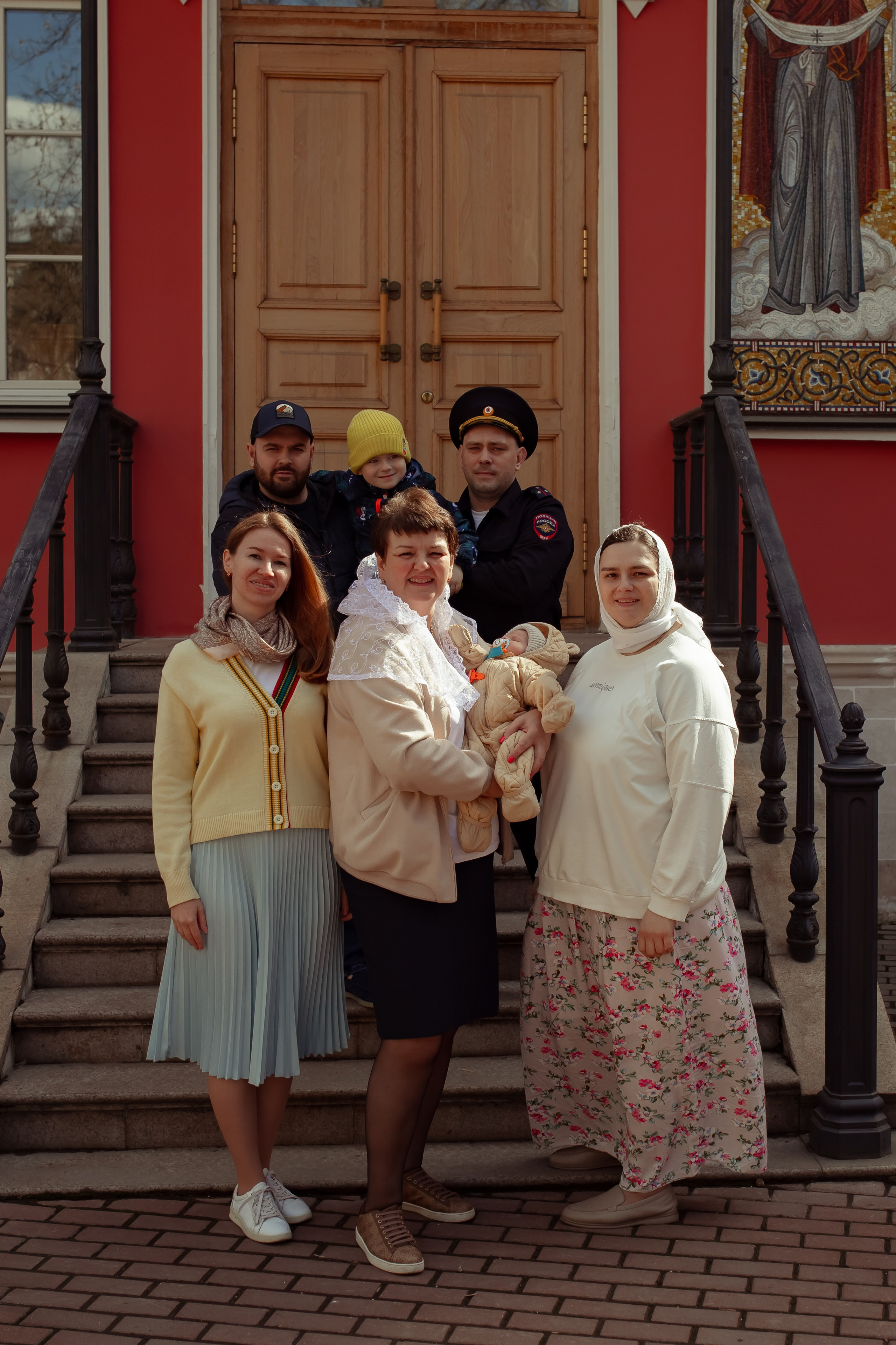 Крещение в светлом Храме. Семейный и детский фотограф в Москве Дорогова Екатерина