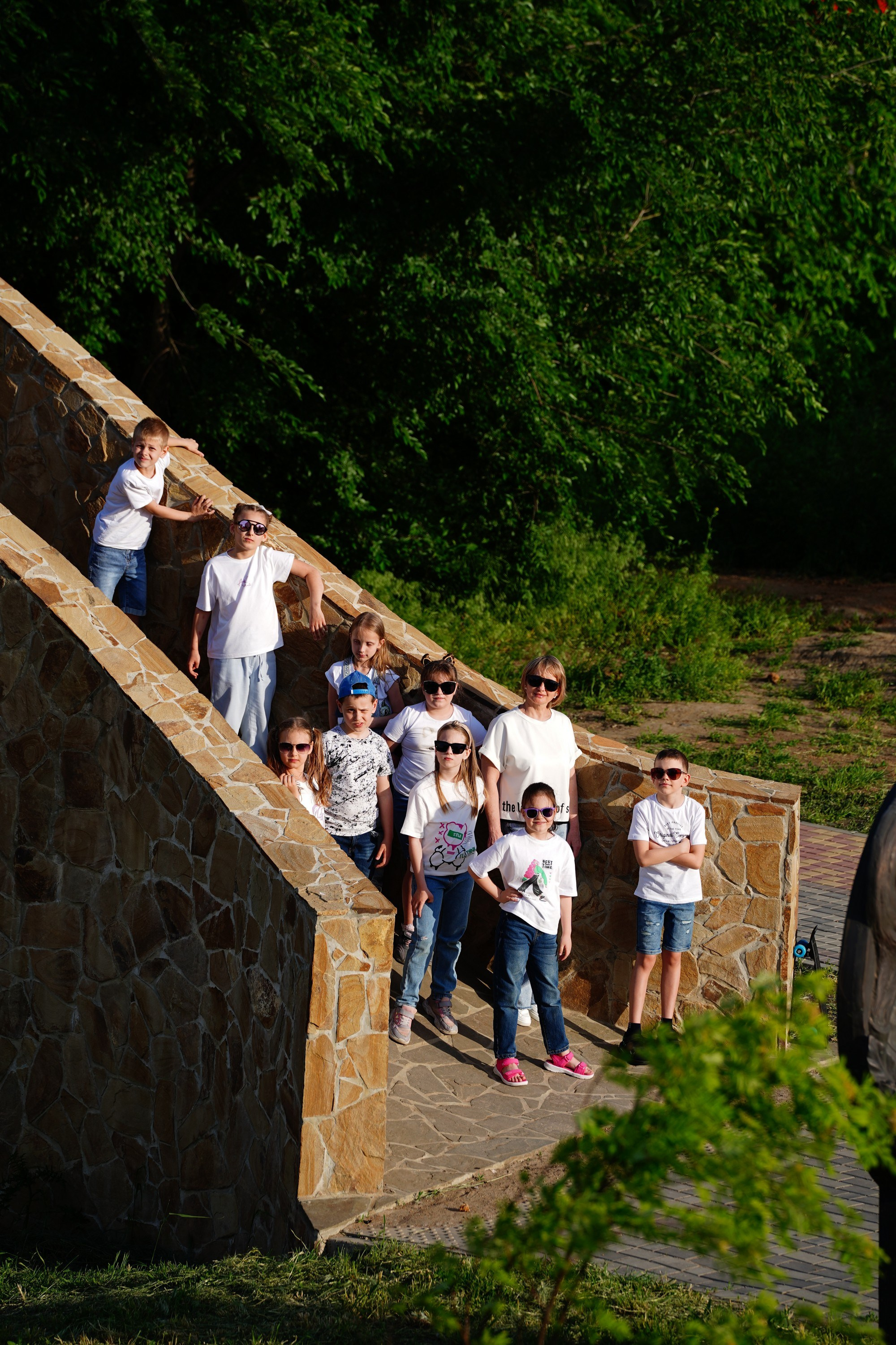Фотосессия с классом 75 шк 2023. MEMENTO.Выпускные альбомы, школьные, юбилейные и другие книги. Ростов-на-Дону