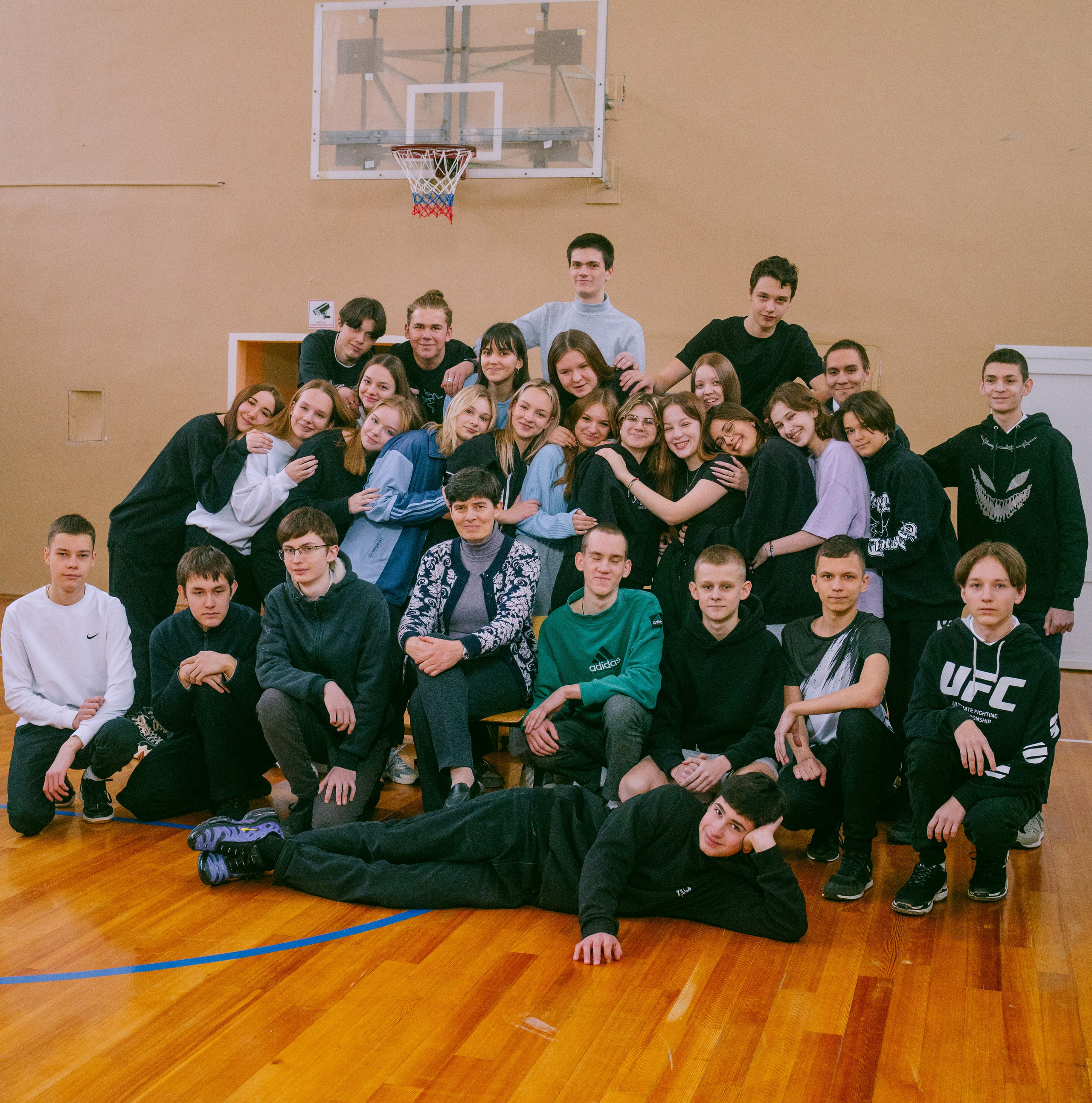 Групповая фотосессия 9 класса для альбома. Выпускные альбомы в Серпухове