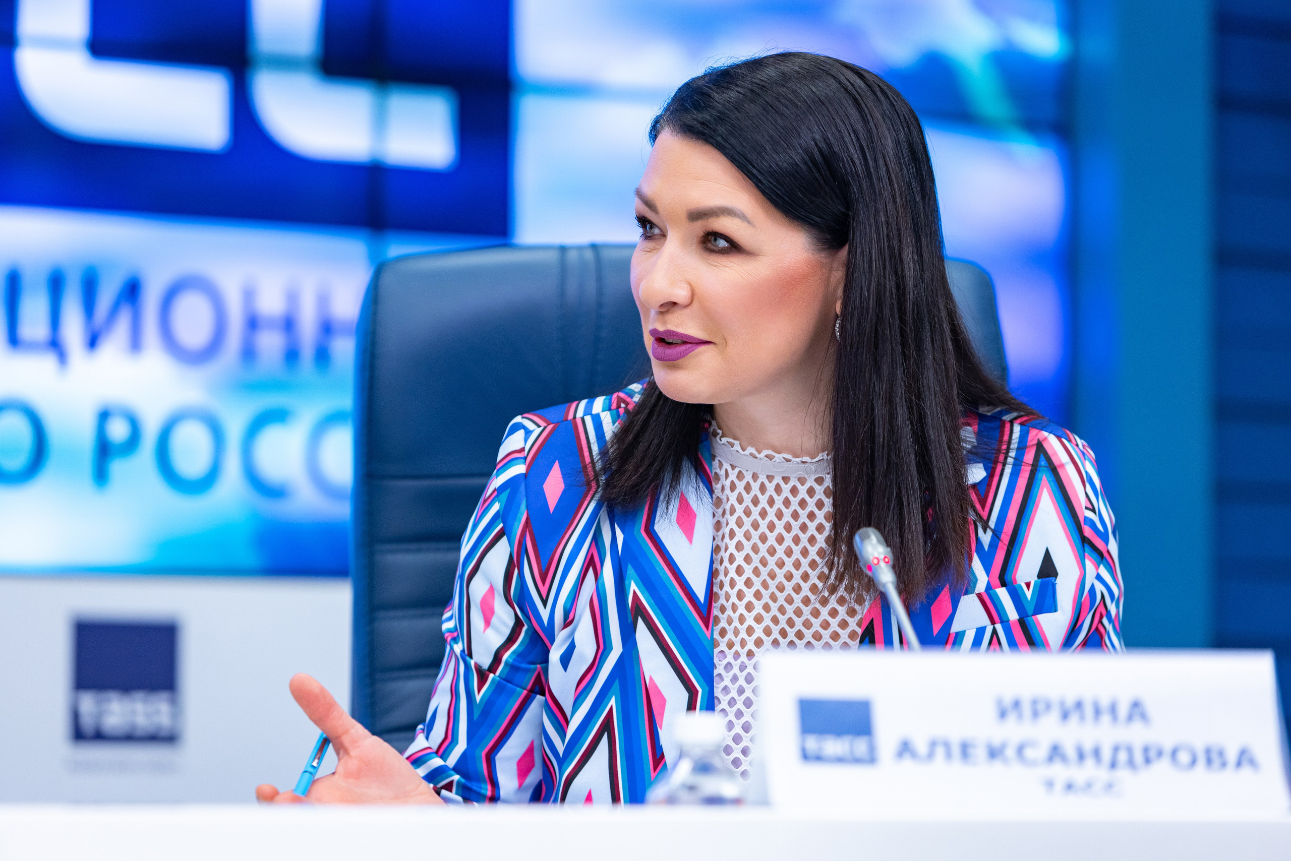 ГРУППА «АЛЬФА». ПЕРВЫЕ ПОЛВЕКА. Пресс-конференция в стенах ТАСС. Фотостудия в Москве LUXARTPHOTO