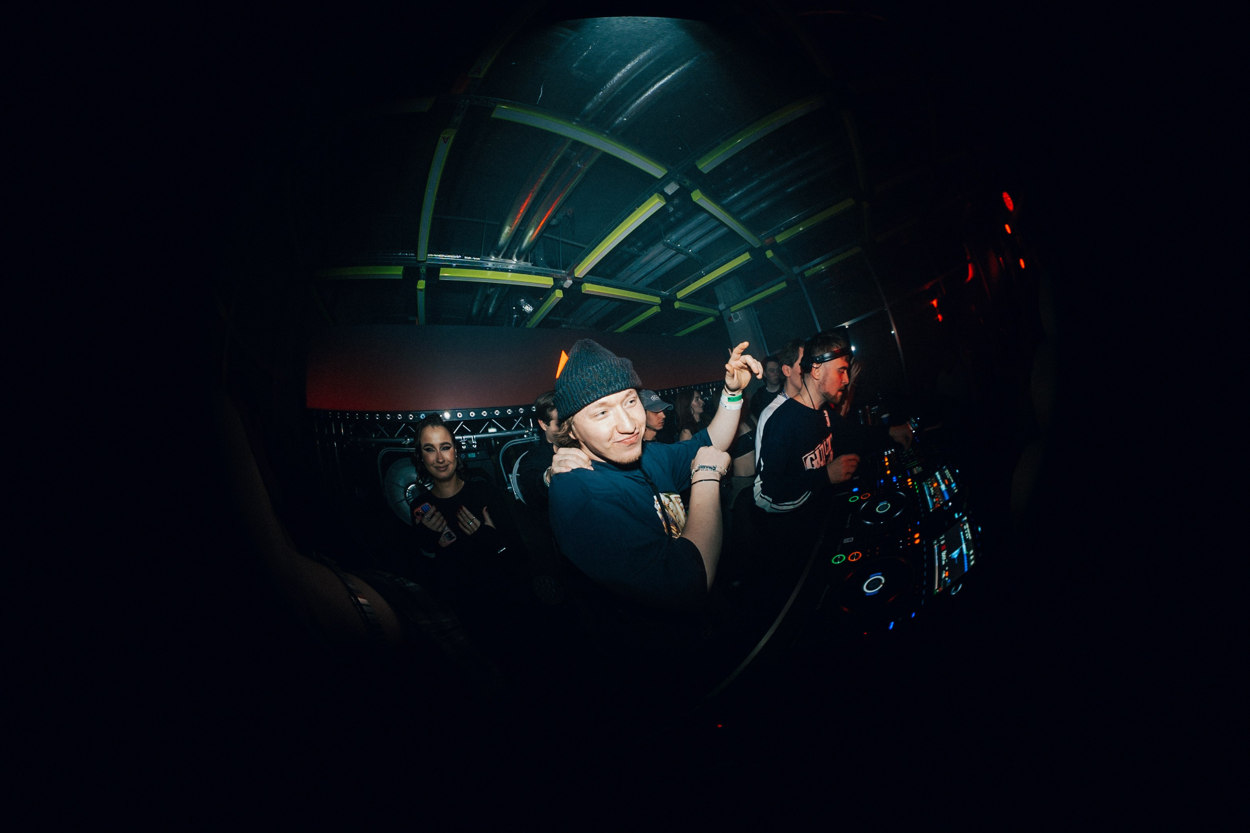 Ночная смена. Главная