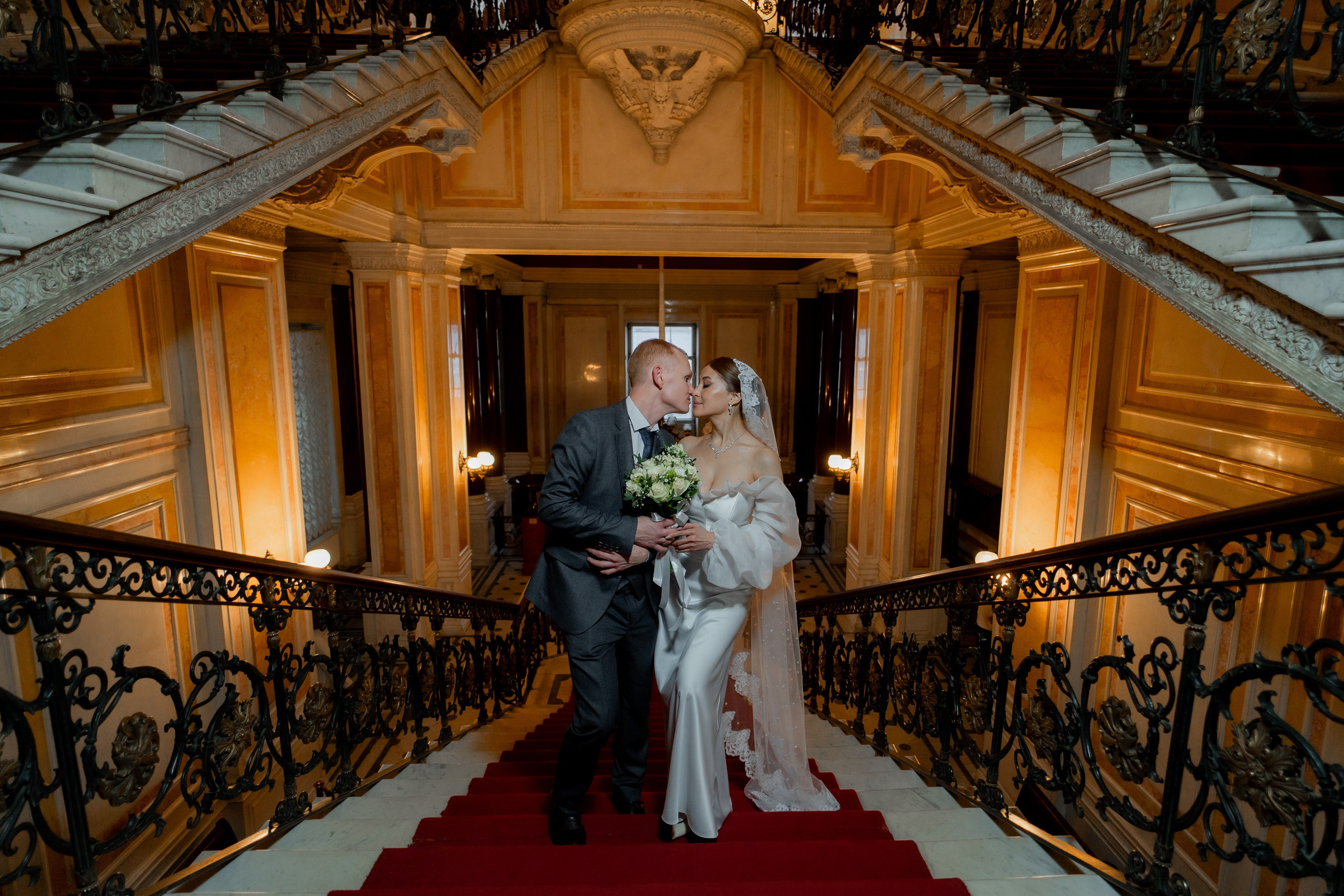 Места для фотосессии зимой в плохую погоду в Санкт-Петербурге. Свадебный фотограф Александр Невский в Санкт-Петербурге