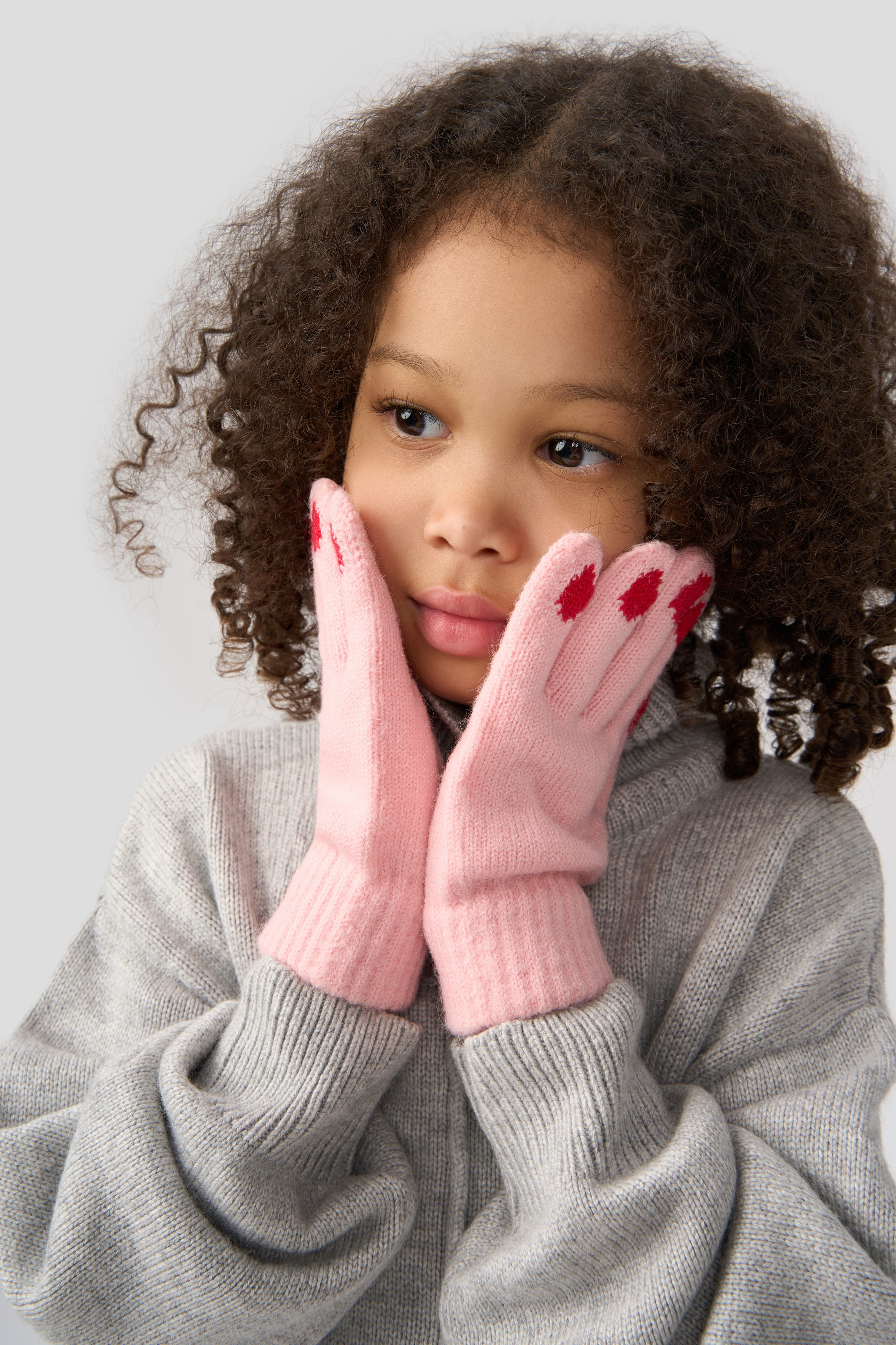 "Профессиональная детская фотосъемка для семейных портретов и воспоминаний""Высококачественная детская съемка новорожденных и малышей в студии""Рекламная детская фотосъемка для альбомов и подарков""Студийная детская съемка с креативными декорациями и позами""Коммерческая детская фотосъемка для маркетинга детских товаров""Фотография детской съемки с акцентом на эмоции и улыбки""Семейная детская съемка для портфолио и социальных сетей""Профессиональная детская фотосъемка с мягким освещением""Рекламные фото детской съемки для сайтов и брошюр""Высокоточная детская съемка для воспоминаний и презентаций""Детская фотосъемка высокого разрешения для семейных альбомов""Коммерческая детская съемка с фокусом на радость и развитие""Студийная фотосъемка детской съемки для брендов и маркетинга""Фотографии детской съемки для подарков и увеличения клиентов""Профессиональная детская съемка для каталогов и семейных историй"