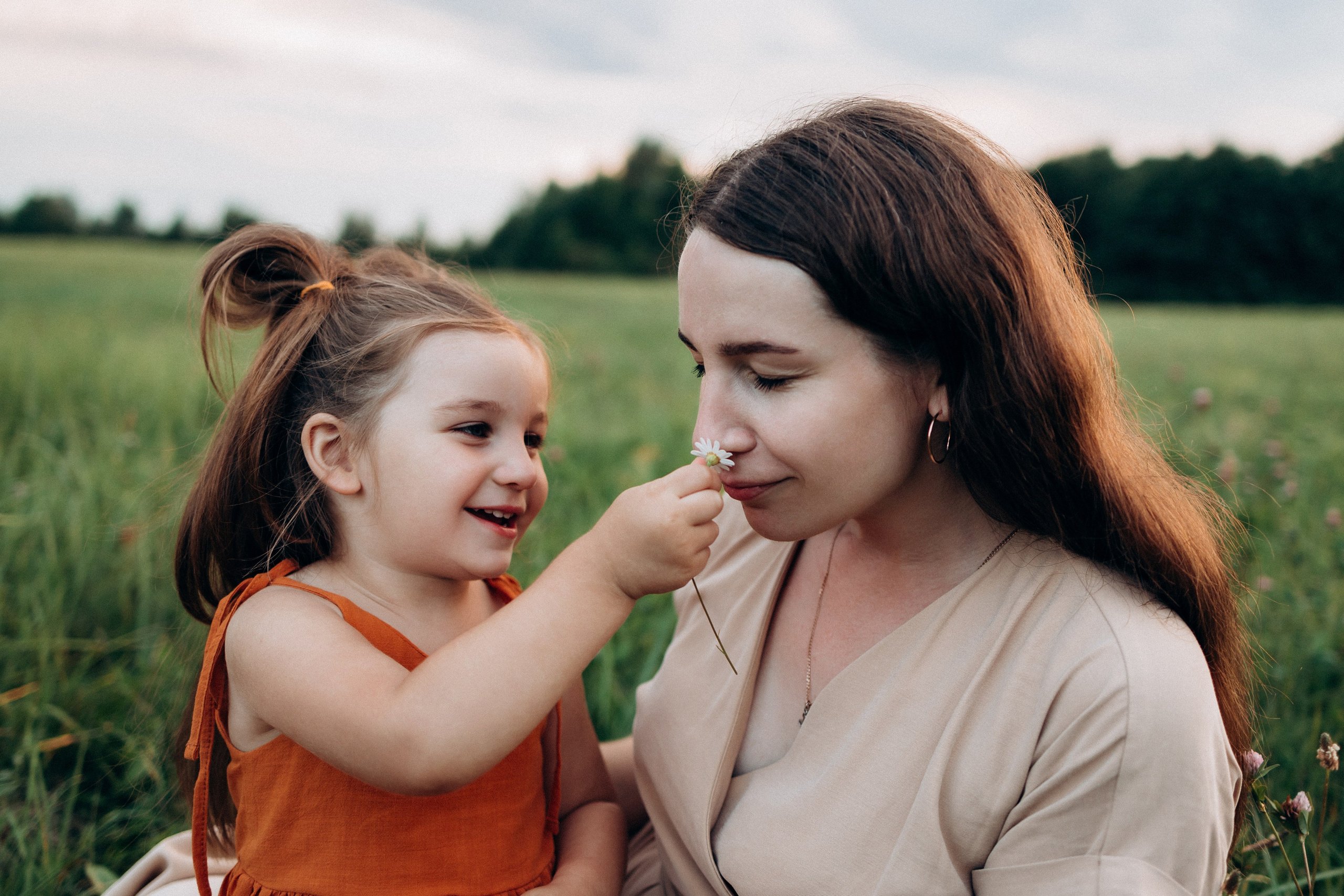 Катя и малышка Аня. Фотограф Елена Рябцева