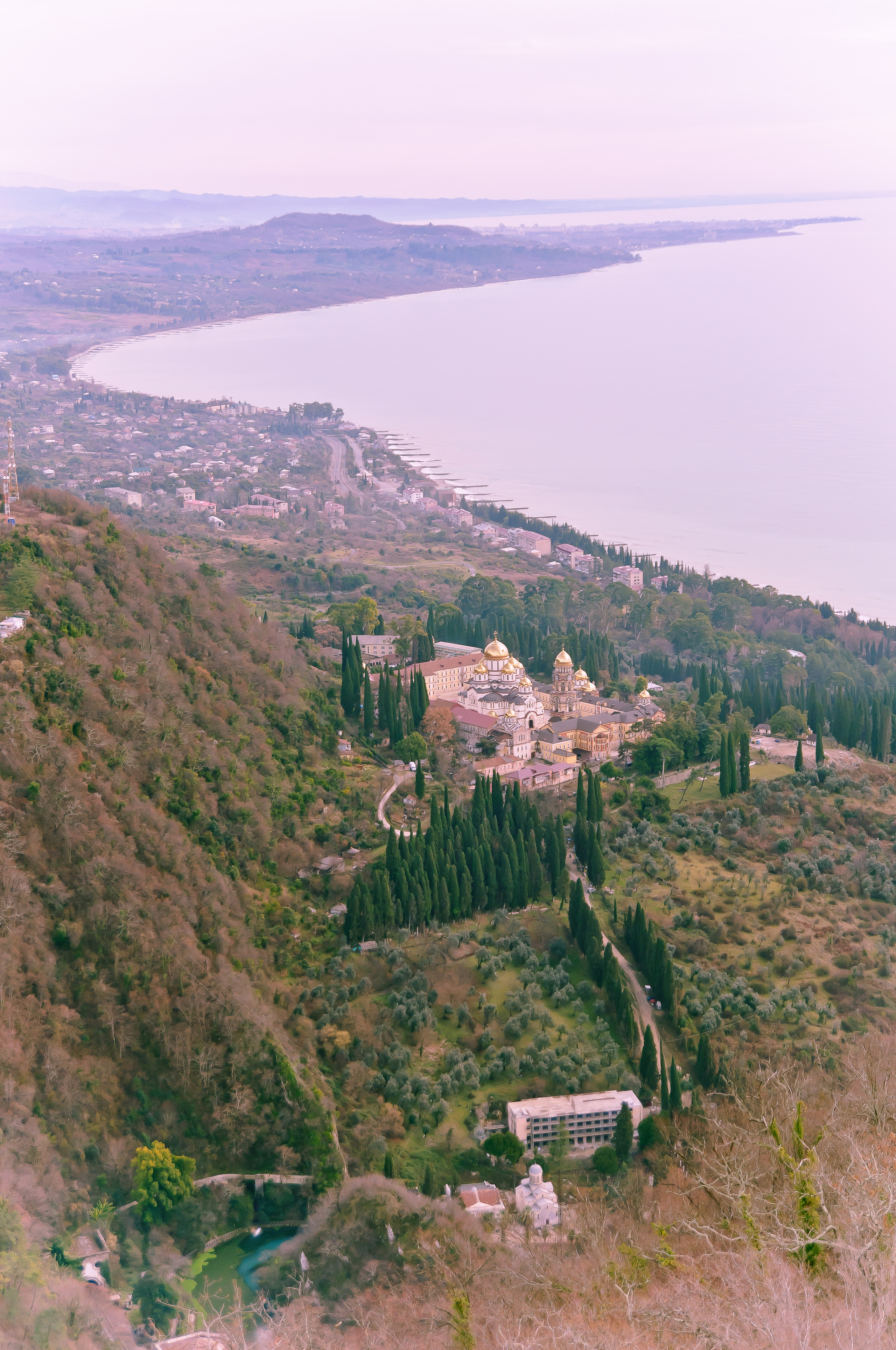 Вид на Новоафонский монастырь с Иверской горы