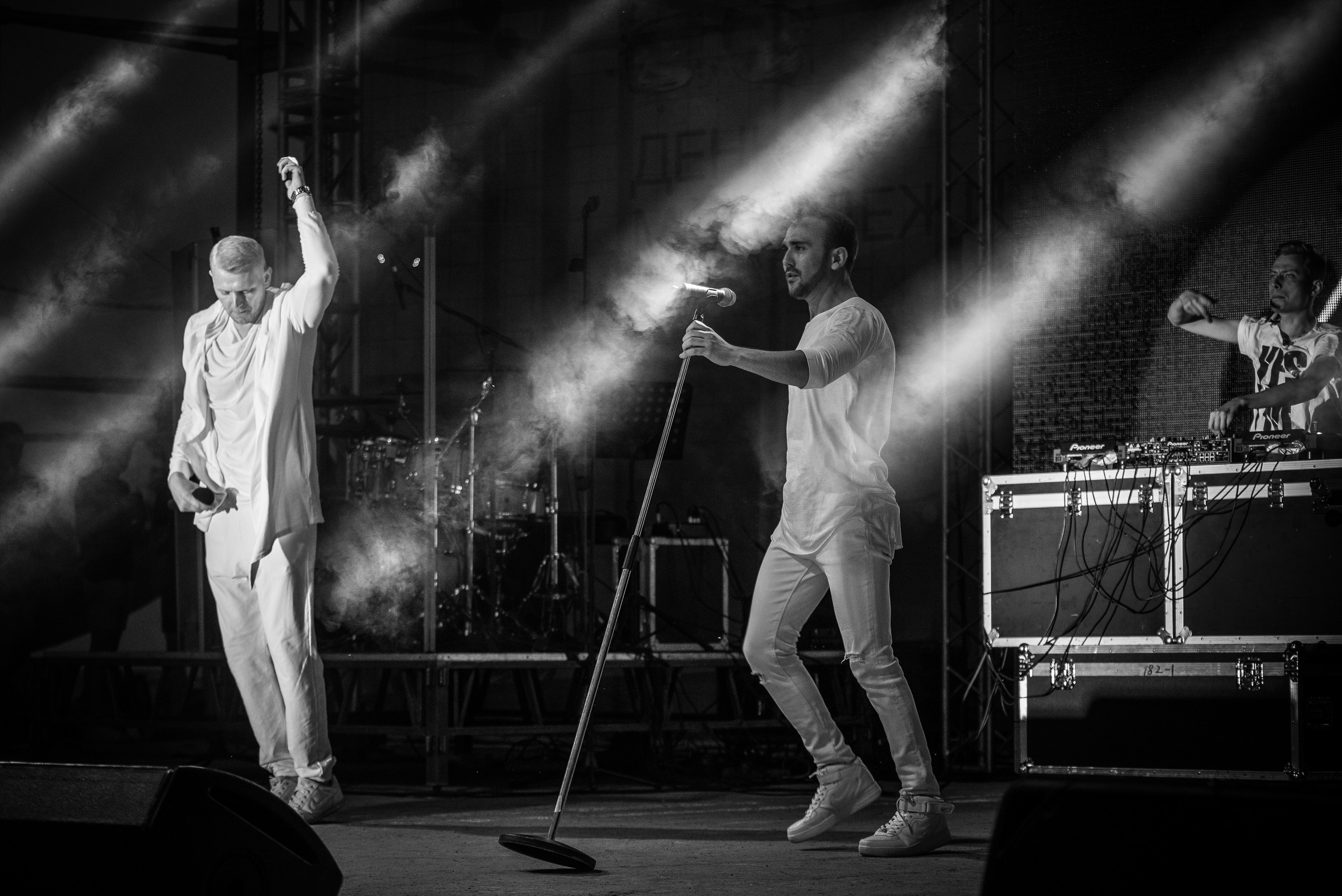 Выступление группы Rave Angels