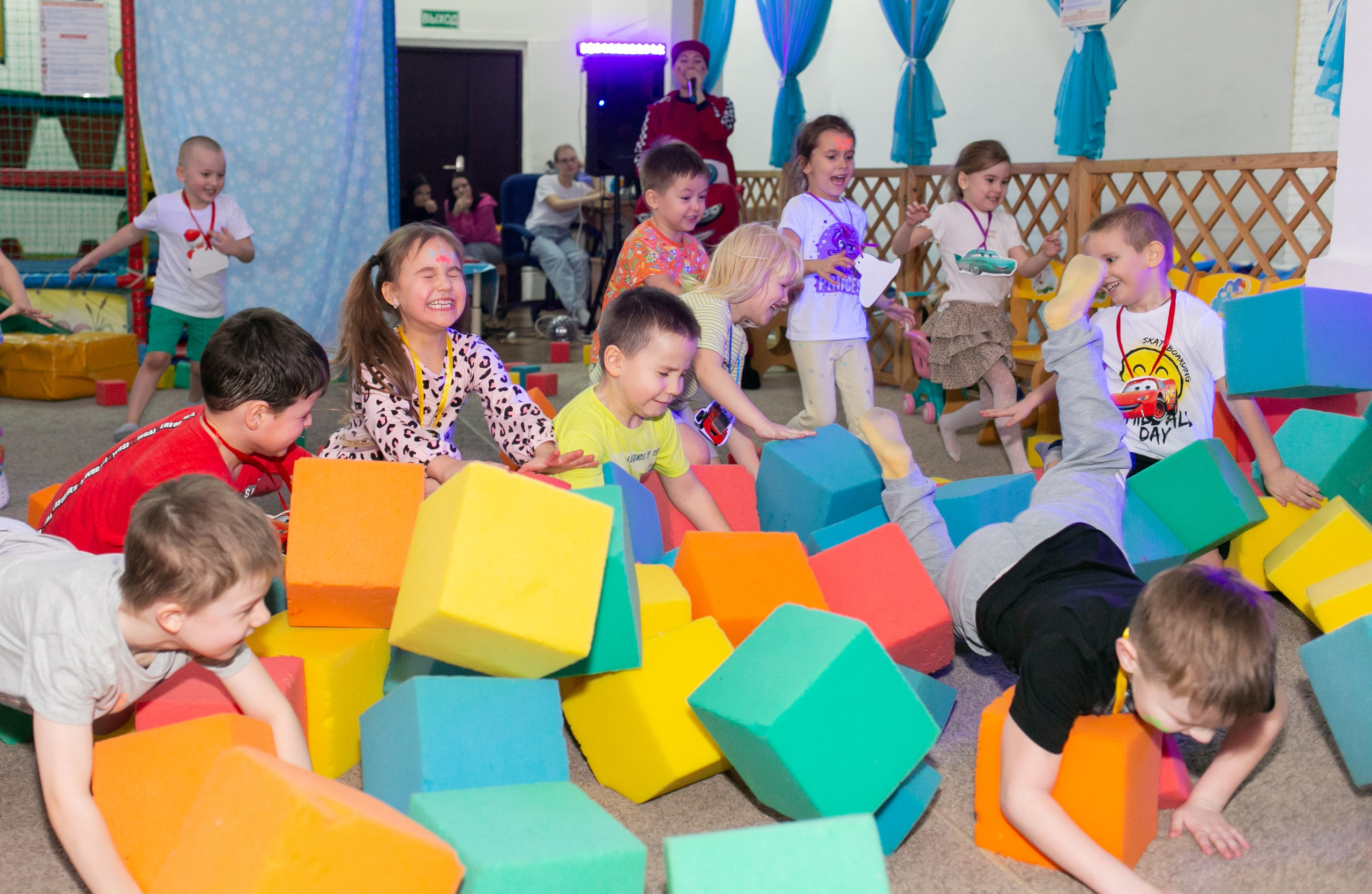 Праздники. Фотограф новорожденных и семейный фотограф НСО г. Бердск Марина Львова