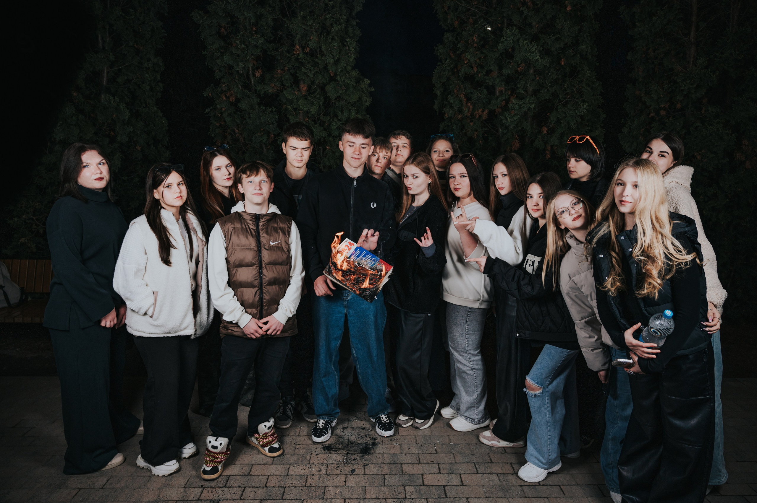 Ночная. Выпускные альбомы и Школьный фотограф в Алексеевке, Бирюче, Красном