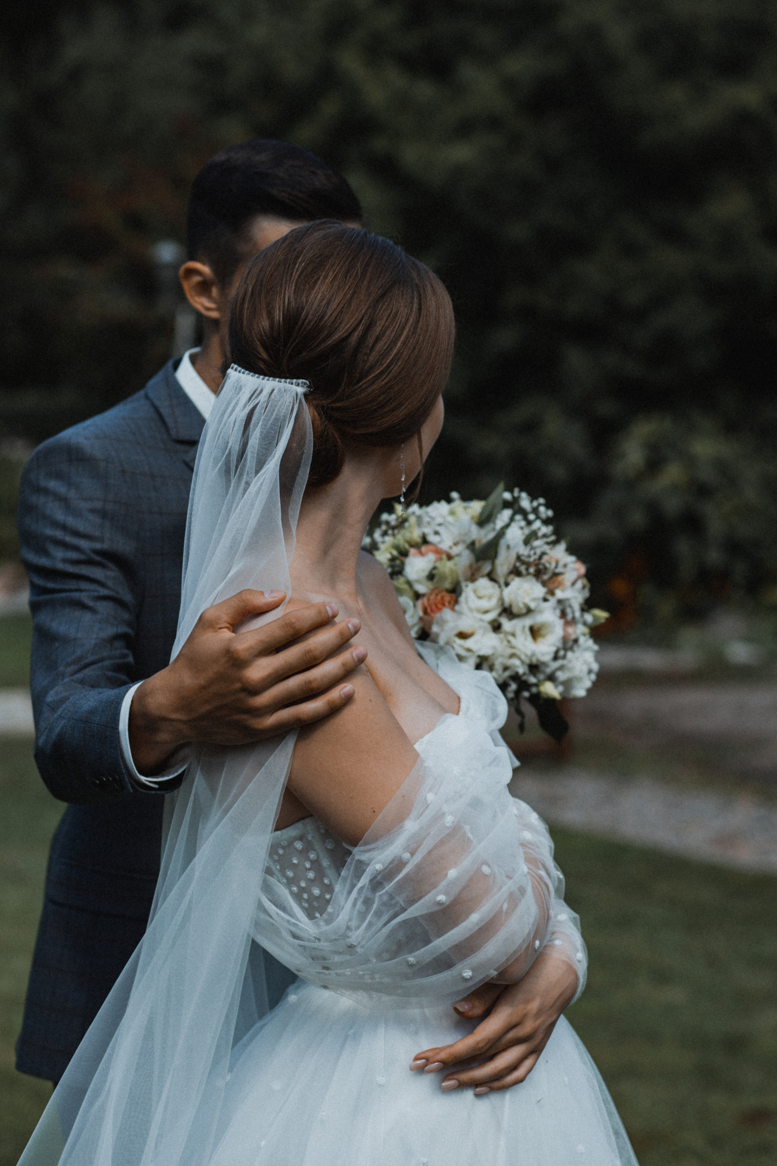 Прикосновения. Свадебный фотограф в Ярославле Андрей Перегудов