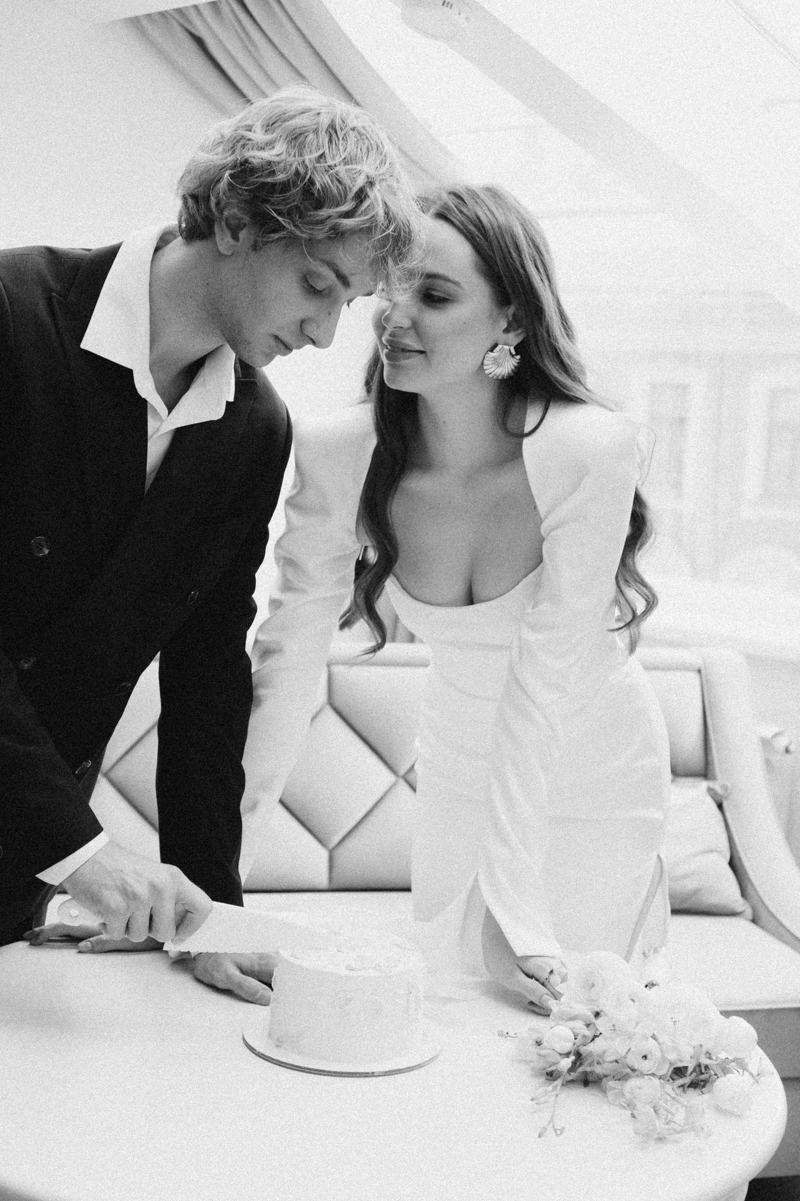 СВАДЕБНАЯ СЬЕМКА В ОТЕЛЕ. СБОРЫ ЖЕНИХА И НЕВЕСТЫ И ТАКЖЕ ТОР И ПОДГОТОВКА К ПРОГУЛКЕ. Профессиональный фотограф, Санкт-Петербург — Виктория Богомолова