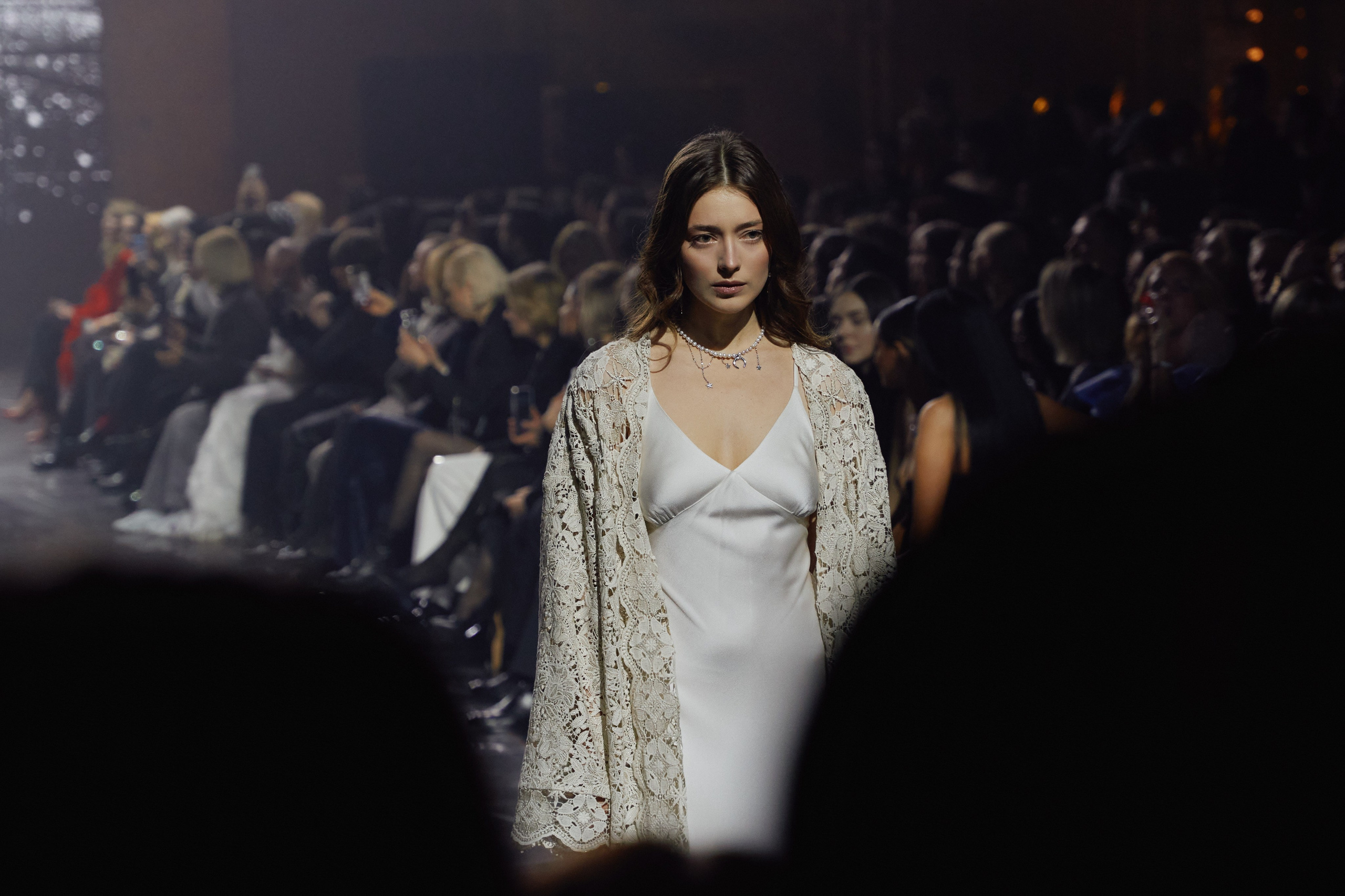 Показ KAMERGER | ODETTA. Свадебный фотограф и видеограф из Санкт-Петербурга Агарков Никита