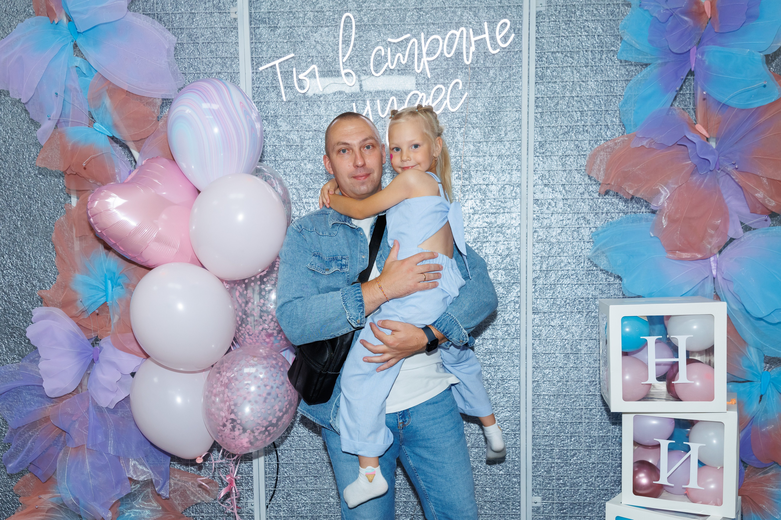 Детский лофт Алиса в стране чудес. Женский фотограф в Новосибирске Наталья Гресь