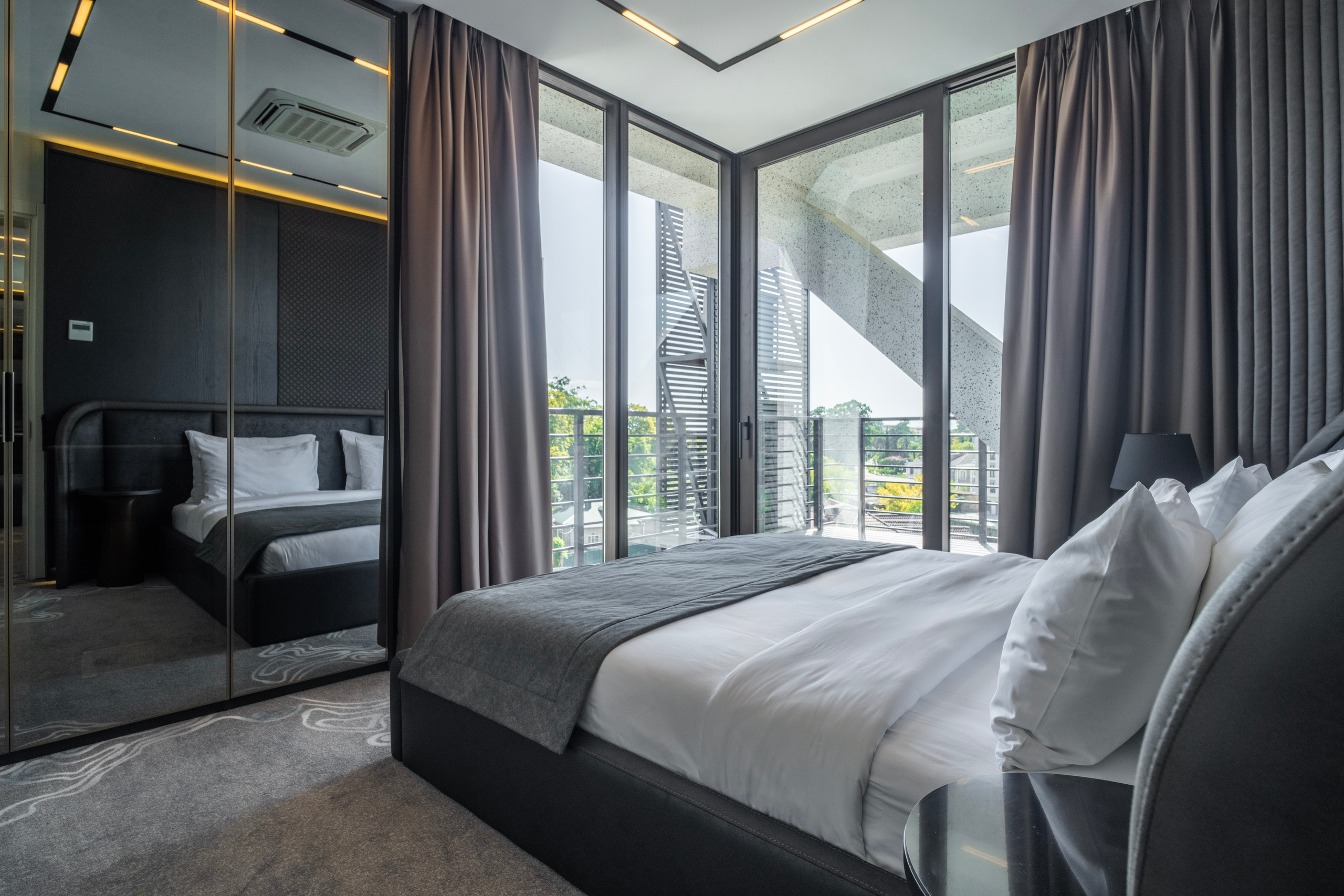 Riviera. Главная