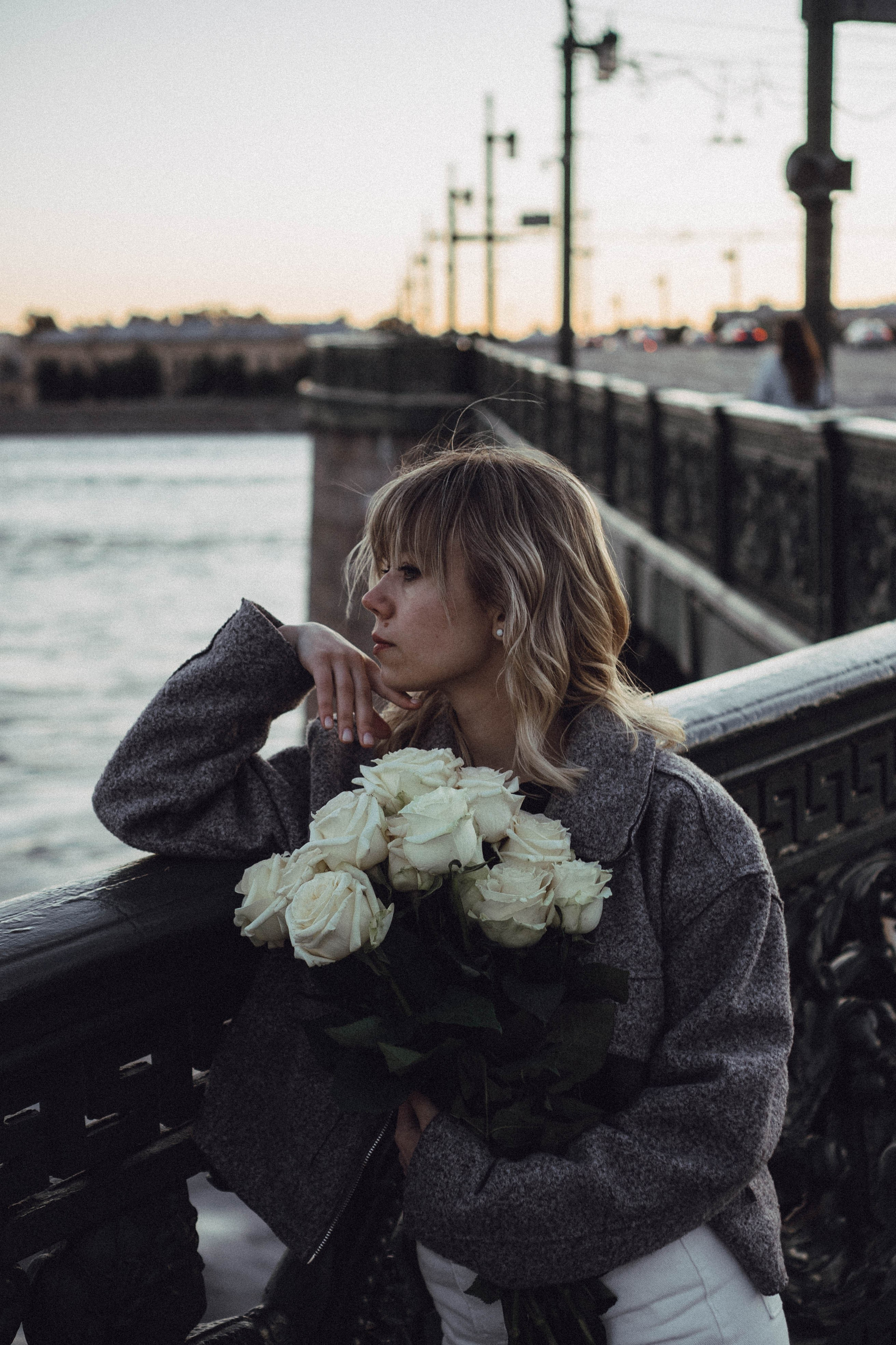 ПРОГУЛКА ПО ГОРОДУ В БЕЛЫЕ НОЧИ (другой вариант). Профессиональный фотограф, Санкт-Петербург — Виктория Богомолова
