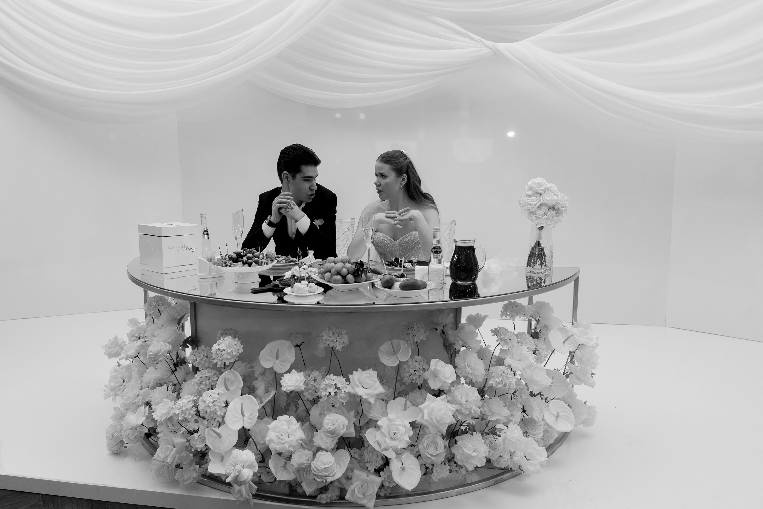 СВАДЕБНАЯ СЬЕМКА СБОРОВ В ОТЕЛЕ И ВЫЕЗД НА ЦЕРЕМОНИЮ (СНЯТО В СИБИРЕ В НИЖНЕВАРТОВСКЕ). Профессиональный фотограф, Санкт-Петербург — Виктория Богомолова