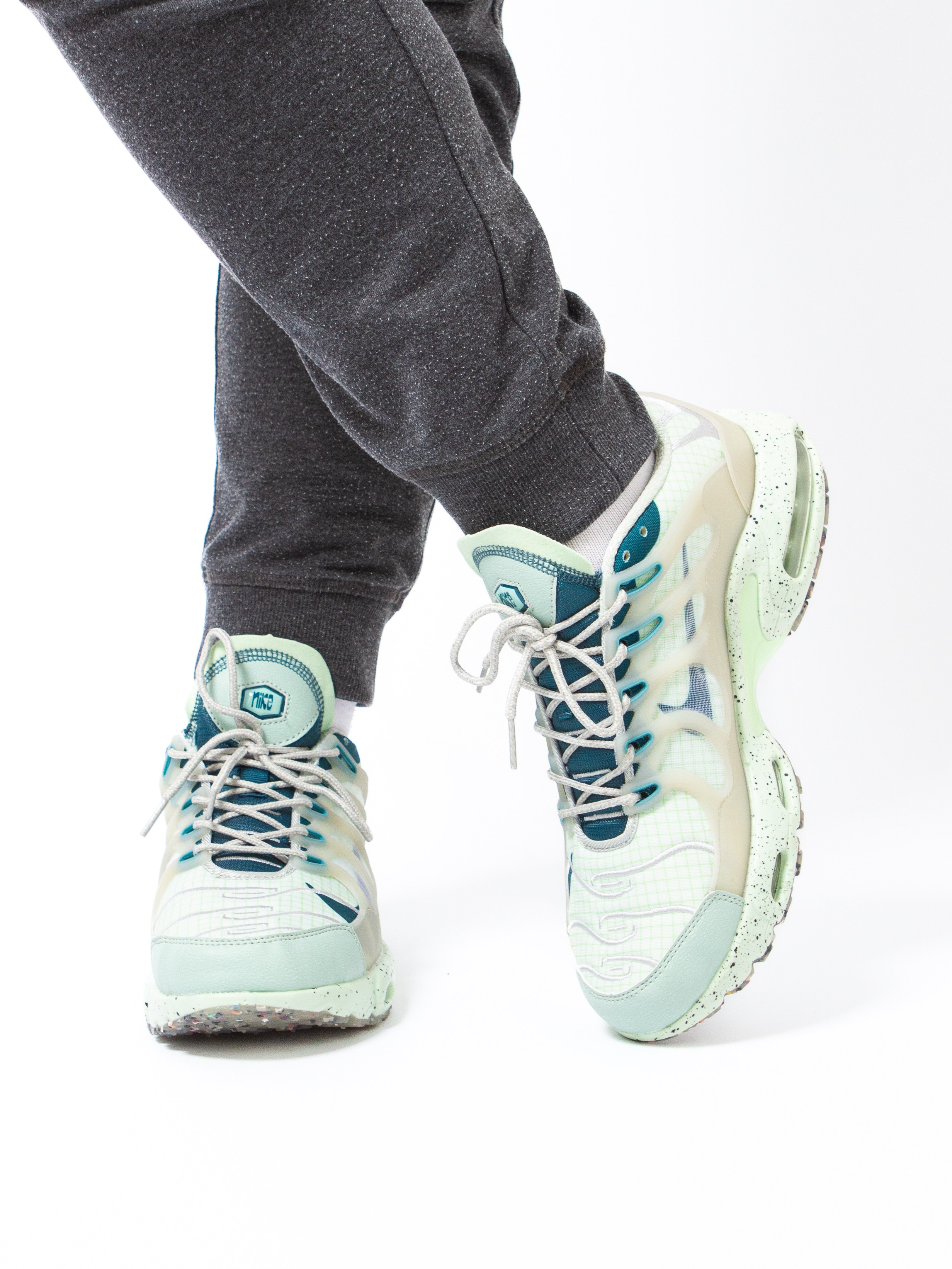 Обувь // Носки. DEWA | фотостудия для маркетплейсов