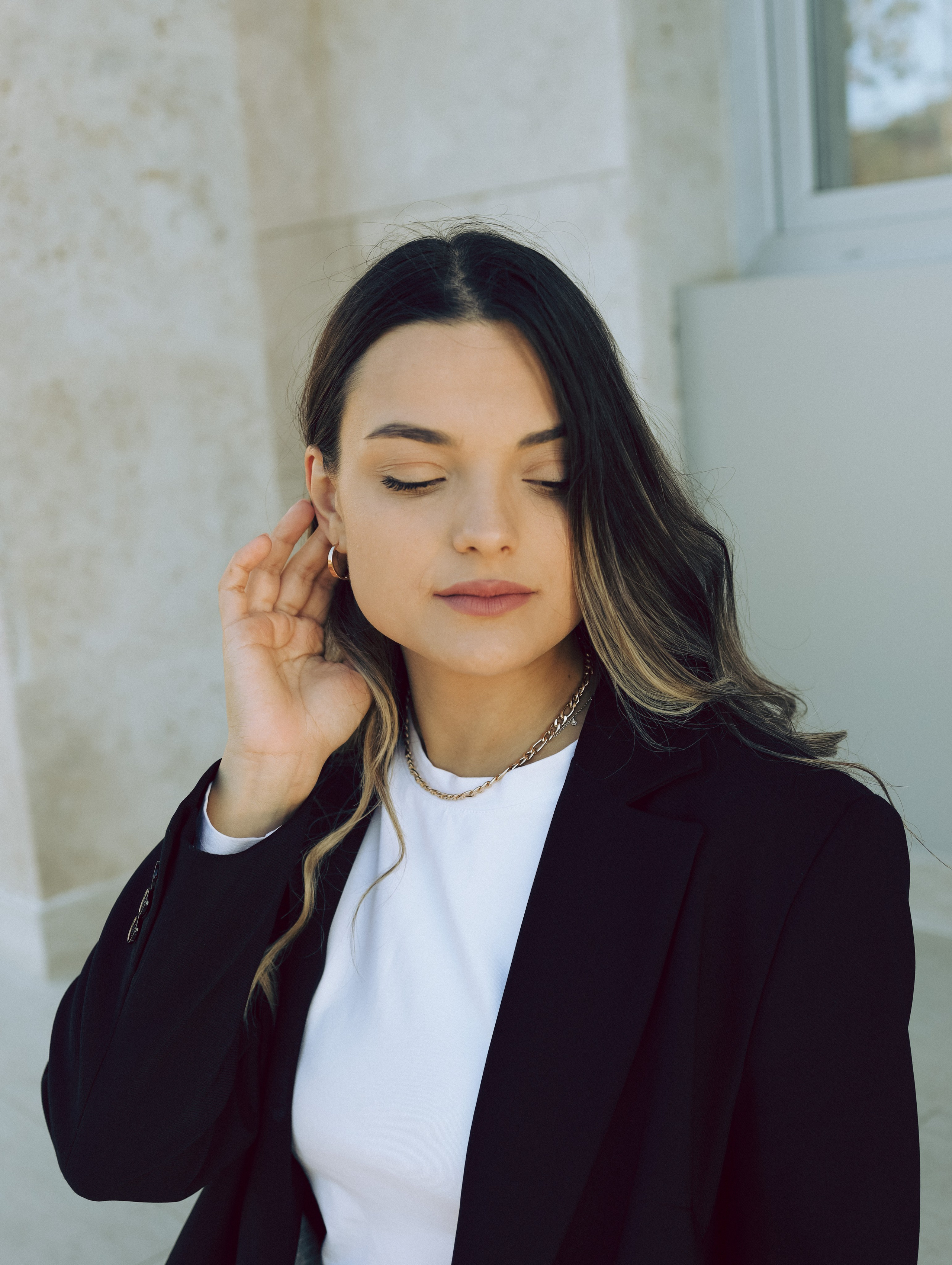 Александра. Главная