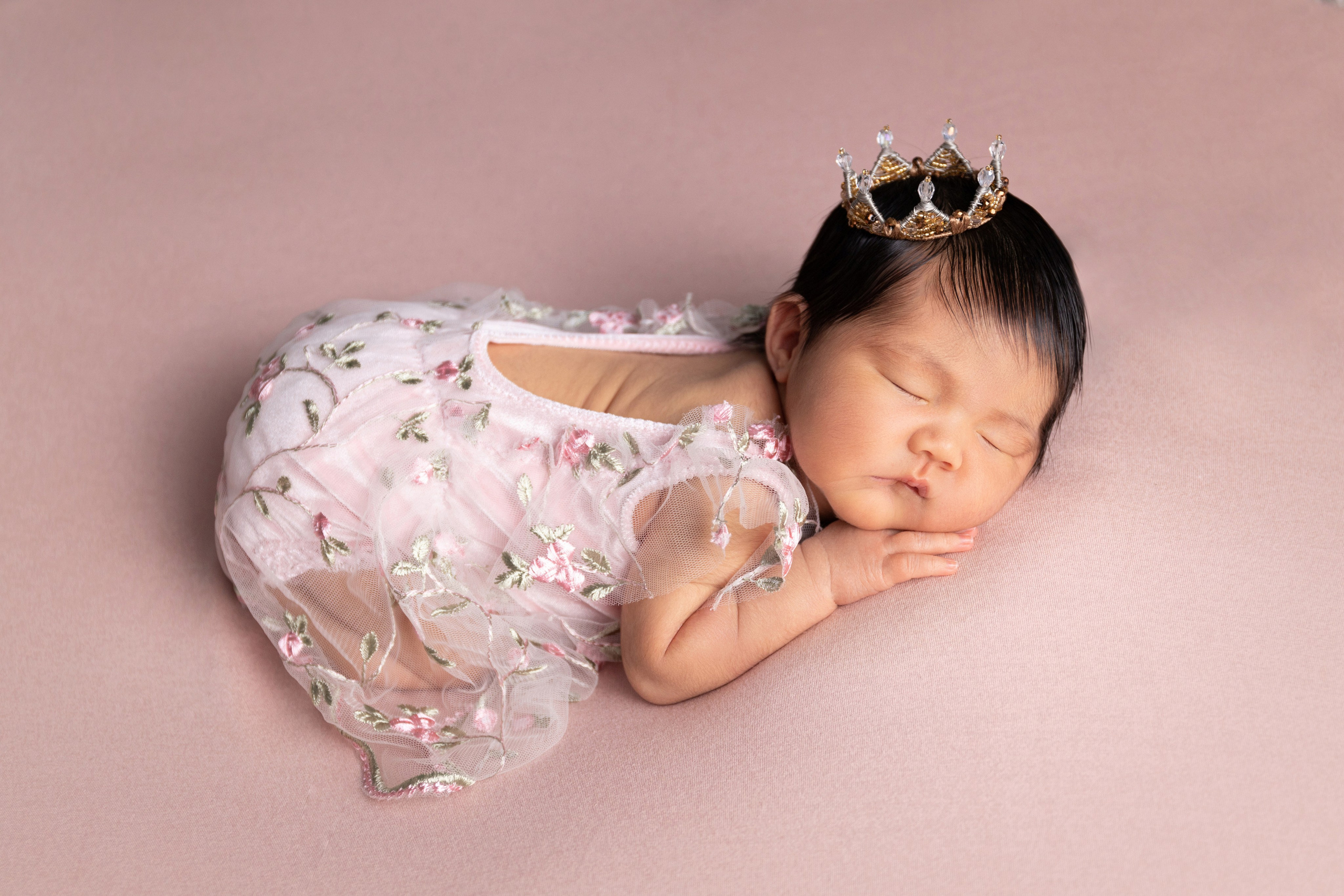 Фотограф беременности, новорожденных и детей до года в Астане