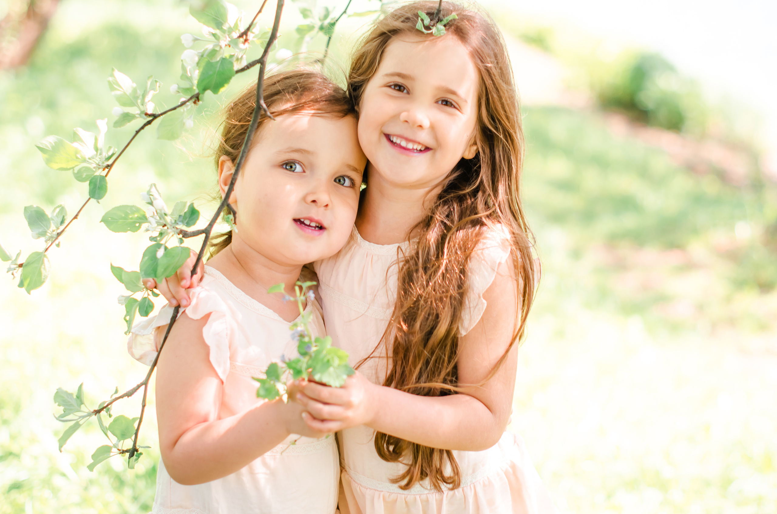 Оксана Милана и Алиса. Свадебный фотограф Анастасия Сюзанова