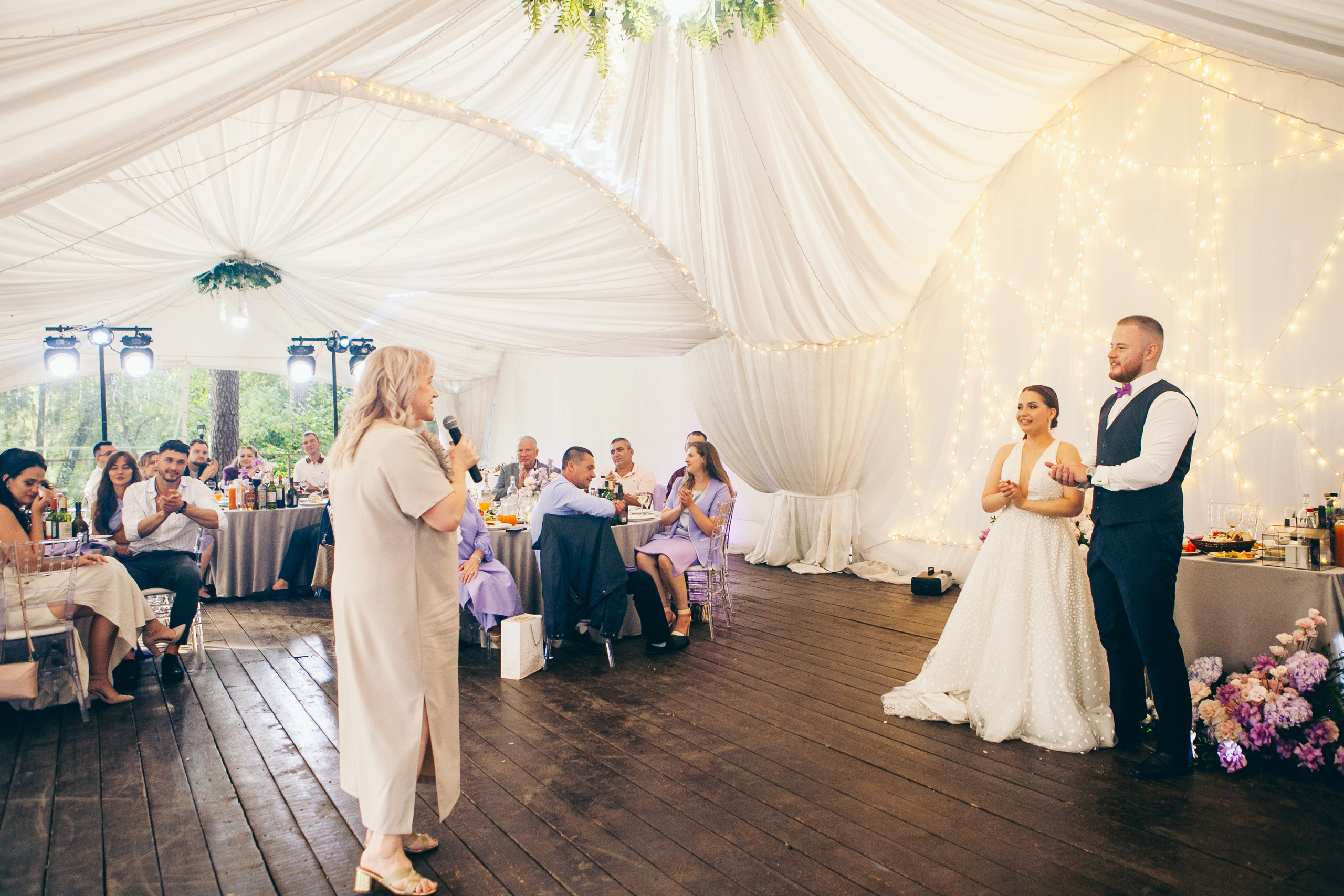 Свадебная фотосессия в отеле hartwell hotel и на патриарших прудах. Фотограф Ольга Ефремова