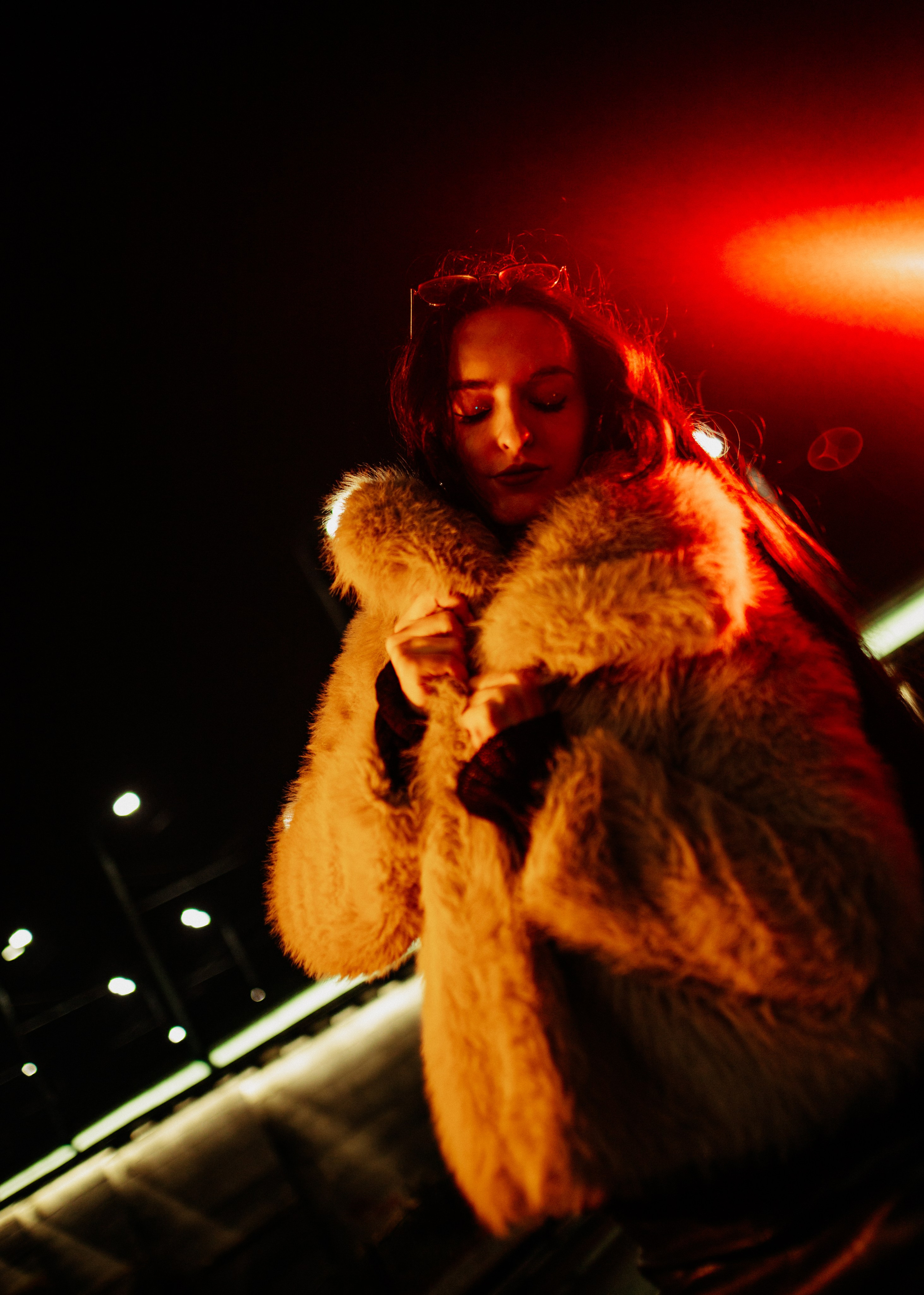 Night my. Sun Betty — кинофотограф Элизабет