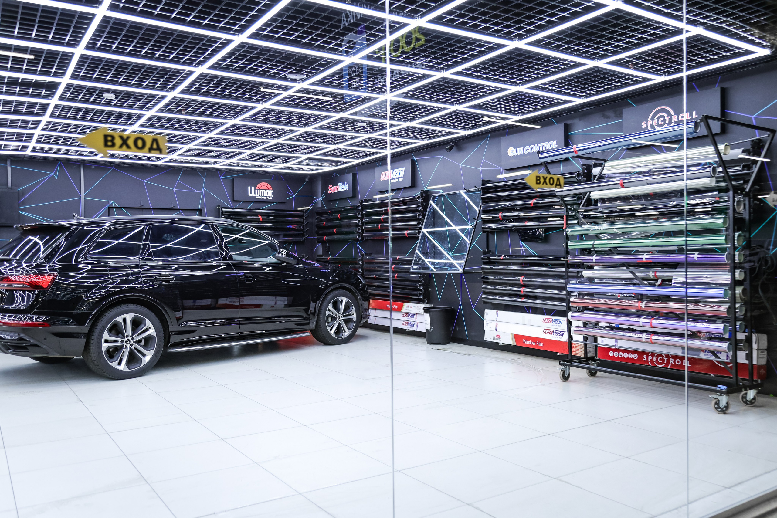 LUXE AUTO DETAILING. Mixturecaptures